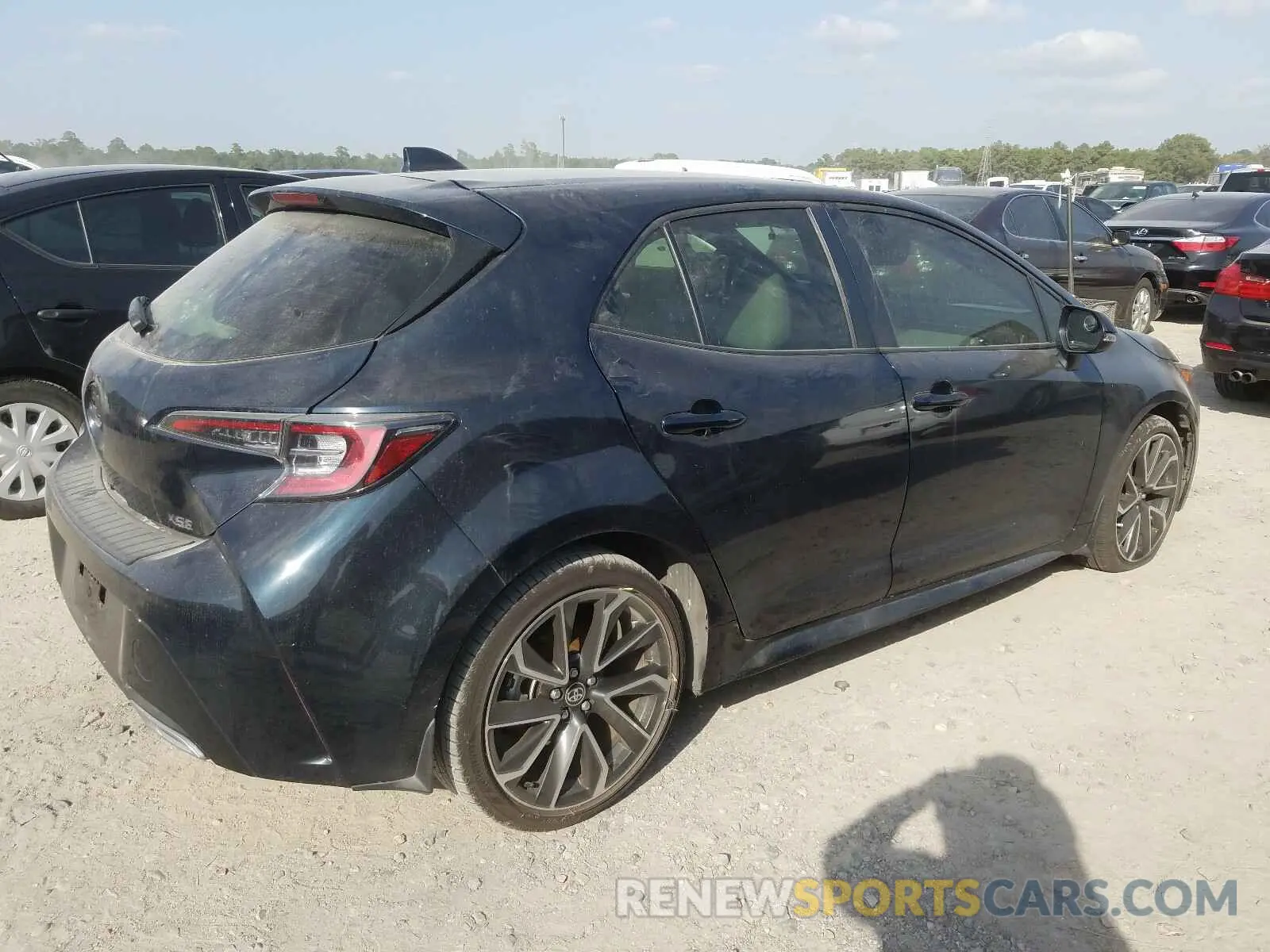 4 Photograph of a damaged car JTNK4RBE3K3050611 TOYOTA COROLLA 2019