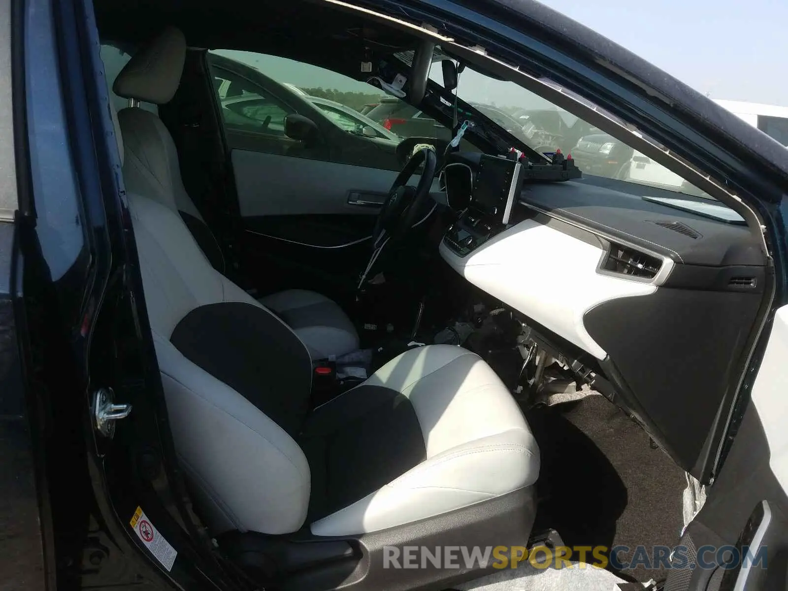 5 Photograph of a damaged car JTNK4RBE3K3050611 TOYOTA COROLLA 2019