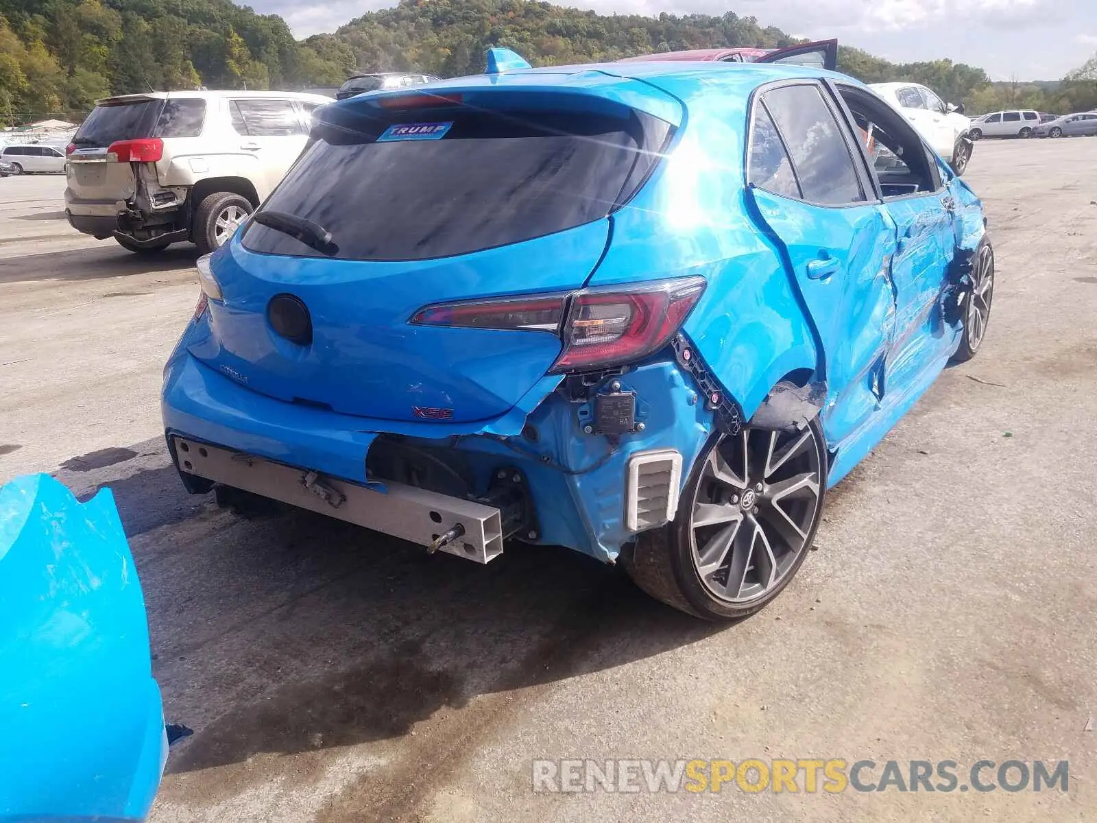 4 Photograph of a damaged car JTNK4RBE3K3051435 TOYOTA COROLLA 2019