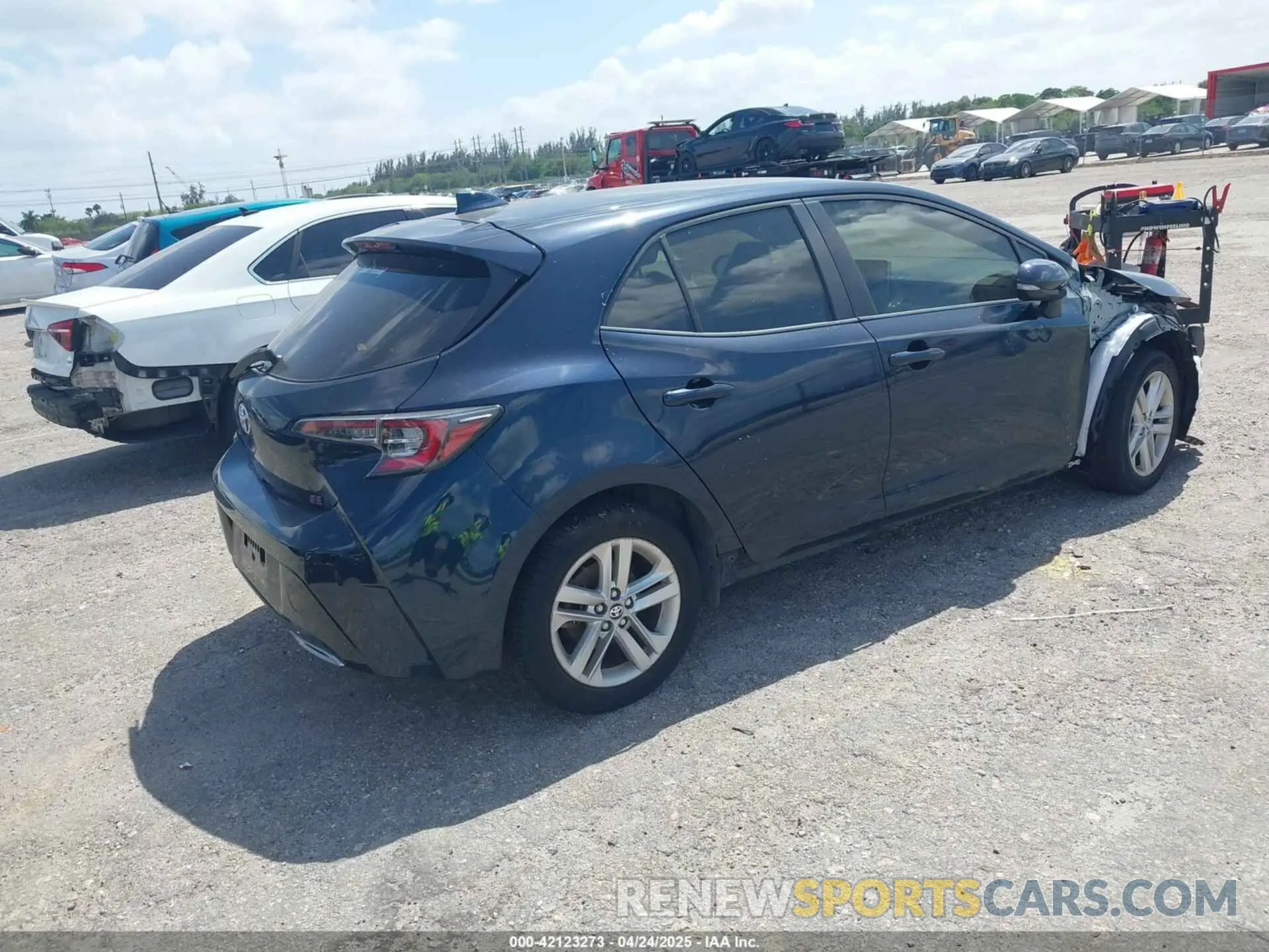 4 Photograph of a damaged car JTNK4RBE3K3061589 TOYOTA COROLLA 2019