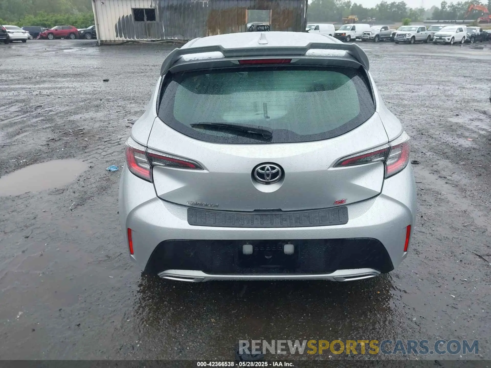 17 Photograph of a damaged car JTNK4RBE3K3064007 TOYOTA COROLLA 2019