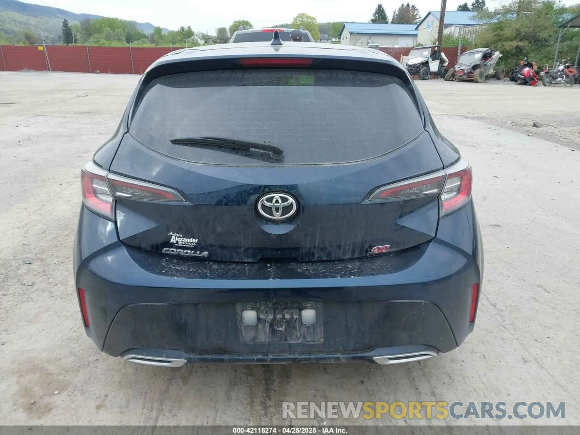 16 Photograph of a damaged car JTNK4RBE3K3067750 TOYOTA COROLLA 2019