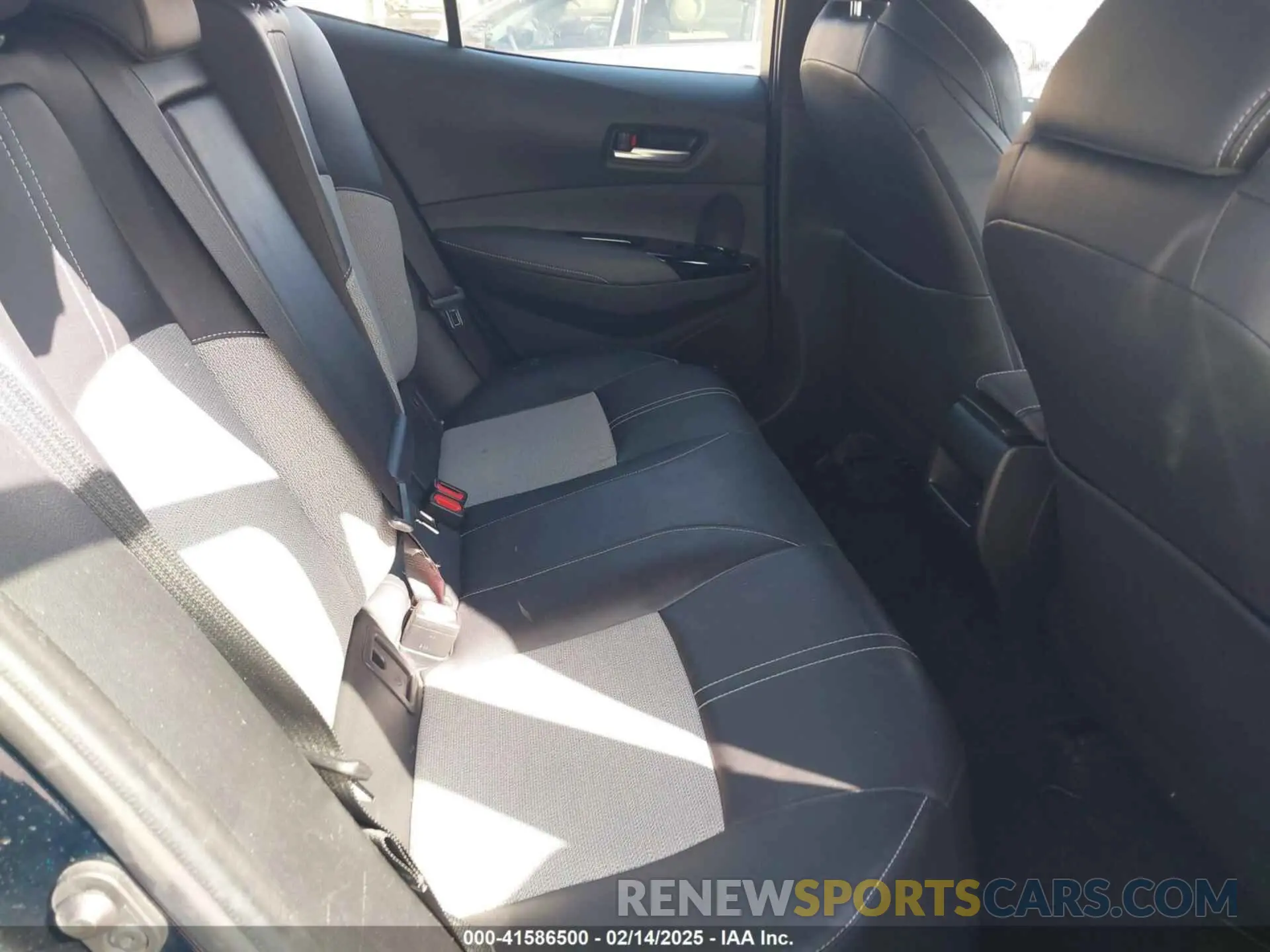 8 Photograph of a damaged car JTNK4RBE4K3004379 TOYOTA COROLLA 2019