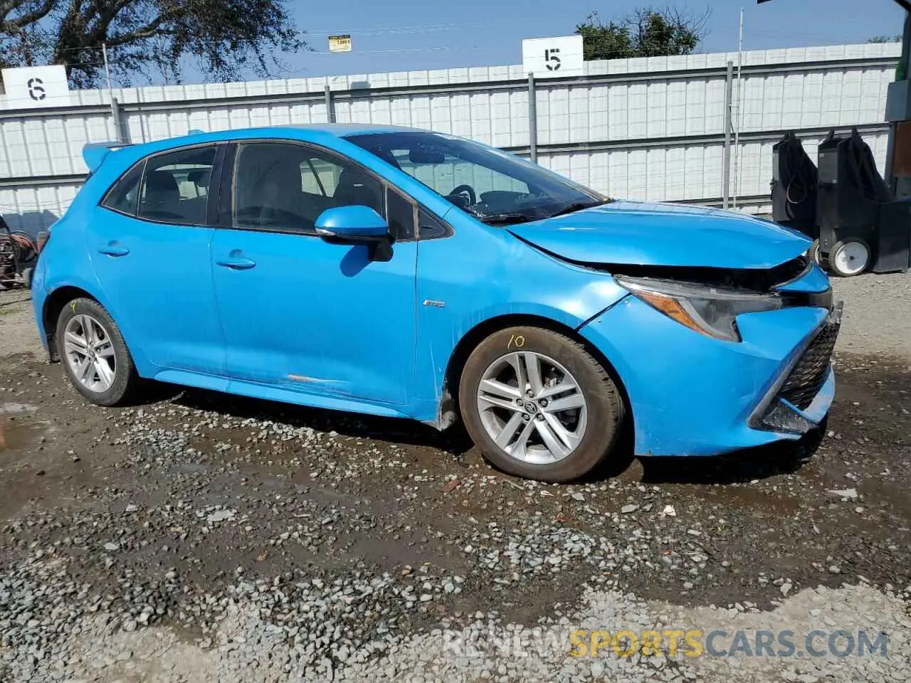 4 Photograph of a damaged car JTNK4RBE4K3029010 TOYOTA COROLLA 2019