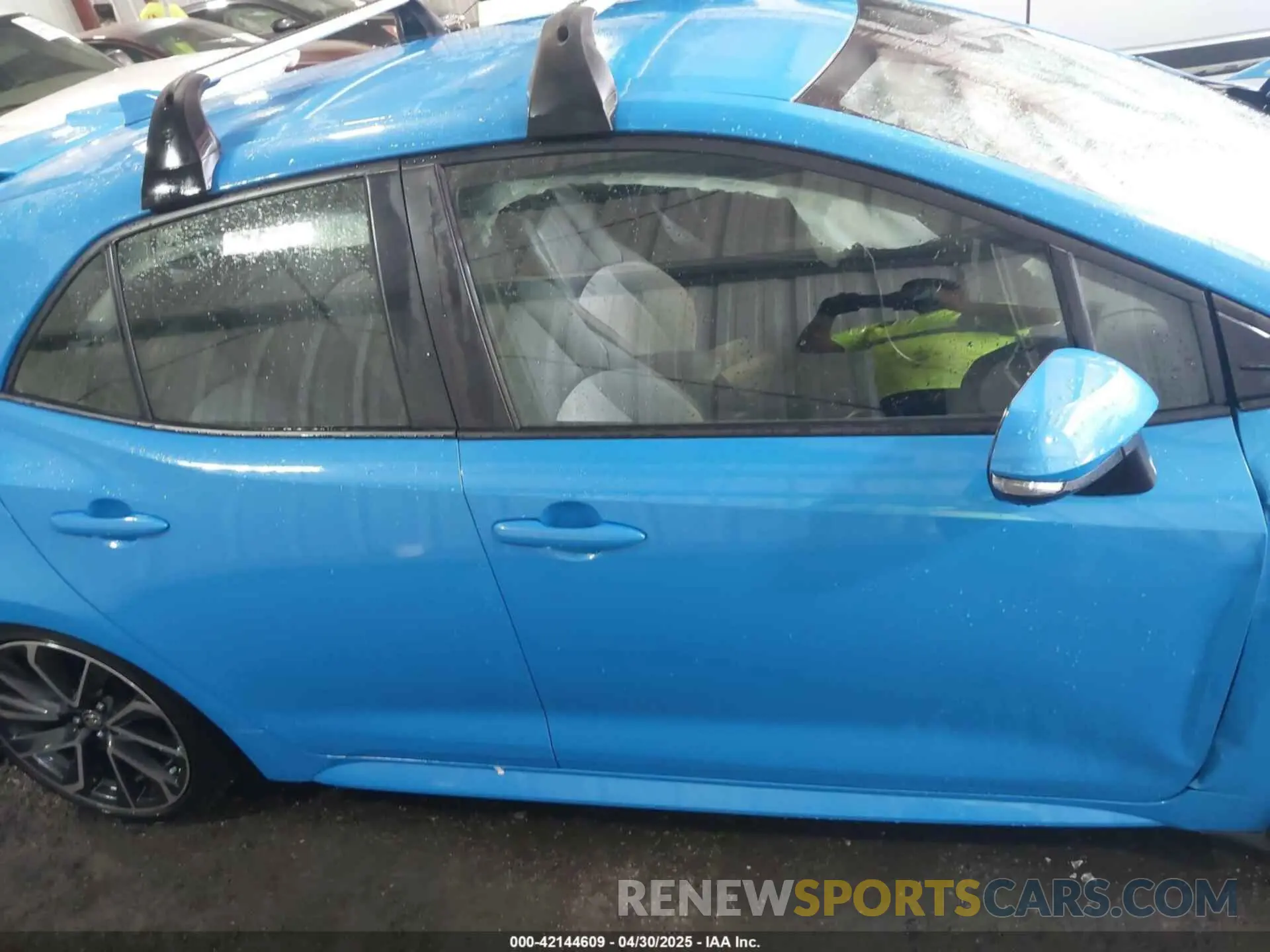 13 Photograph of a damaged car JTNK4RBE4K3052304 TOYOTA COROLLA 2019