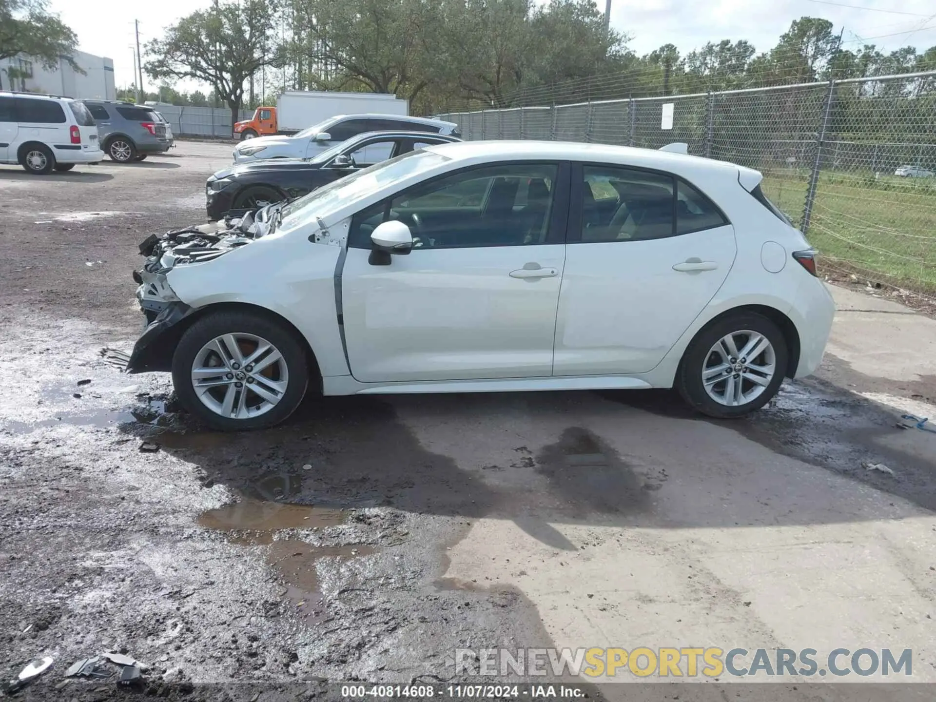 14 Photograph of a damaged car JTNK4RBE4K3065778 TOYOTA COROLLA 2019