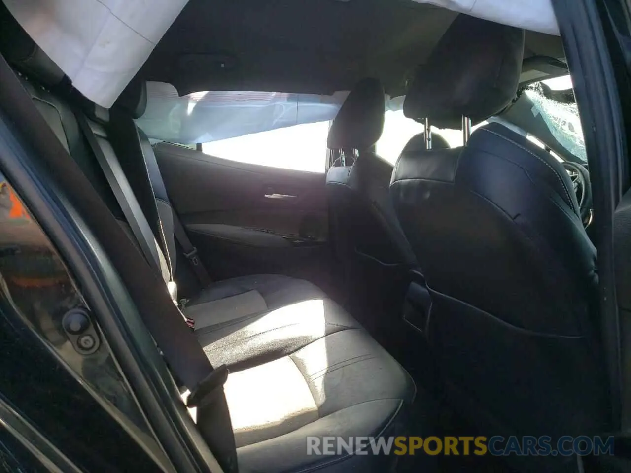 10 Photograph of a damaged car JTNK4RBE5K3006450 TOYOTA COROLLA 2019