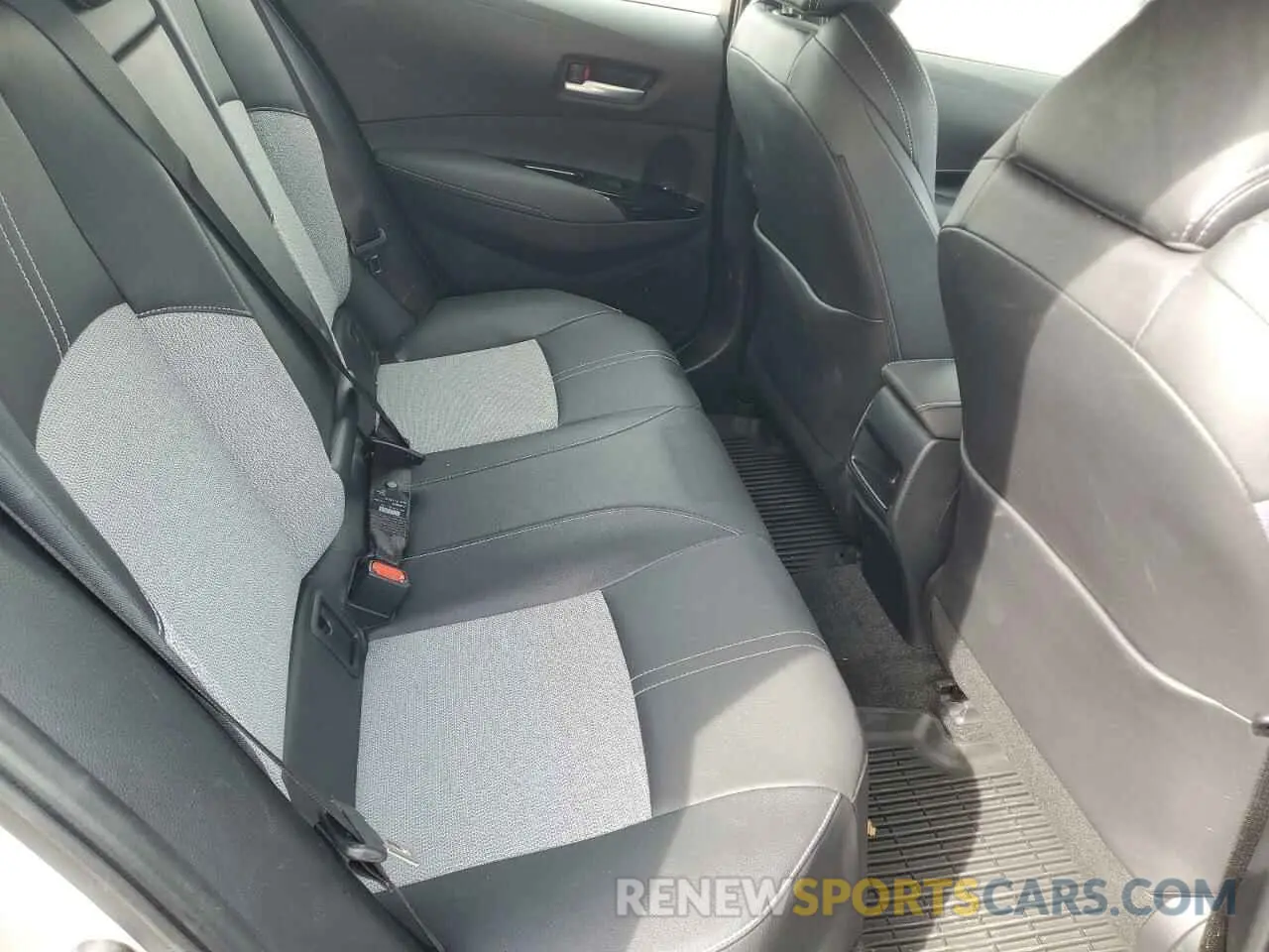11 Photograph of a damaged car JTNK4RBE5K3018503 TOYOTA COROLLA 2019