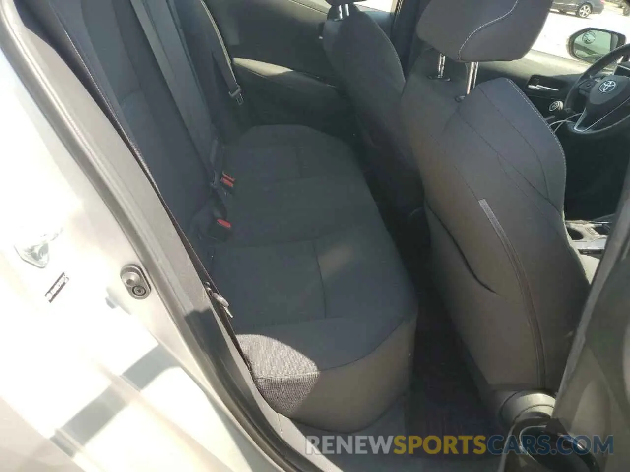 10 Photograph of a damaged car JTNK4RBE5K3031154 TOYOTA COROLLA 2019