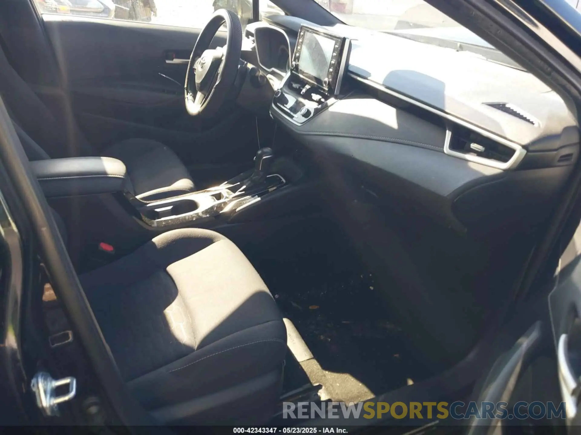 5 Photograph of a damaged car JTNK4RBE5K3055695 TOYOTA COROLLA 2019