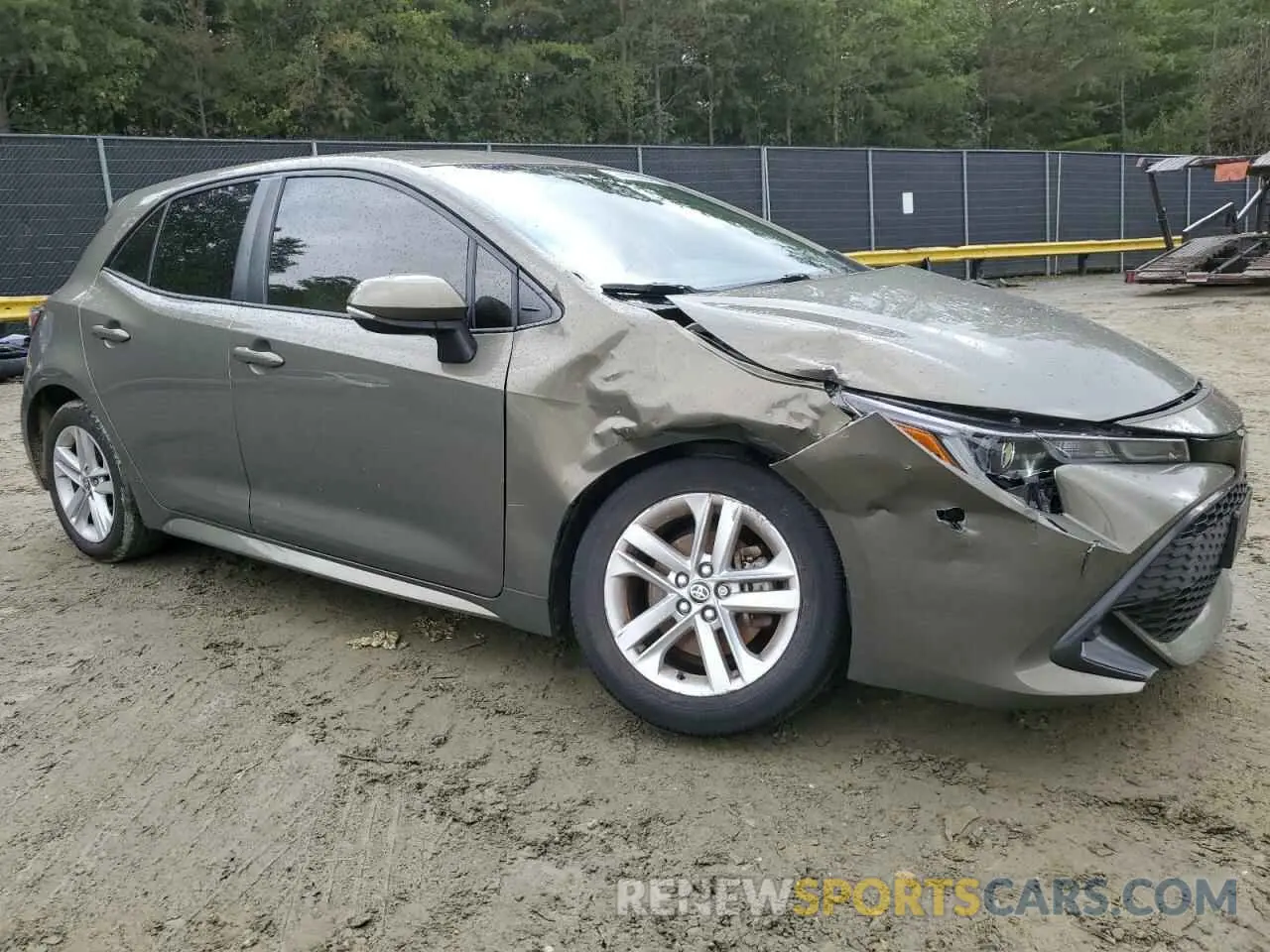 4 Photograph of a damaged car JTNK4RBE6K3043801 TOYOTA COROLLA 2019
