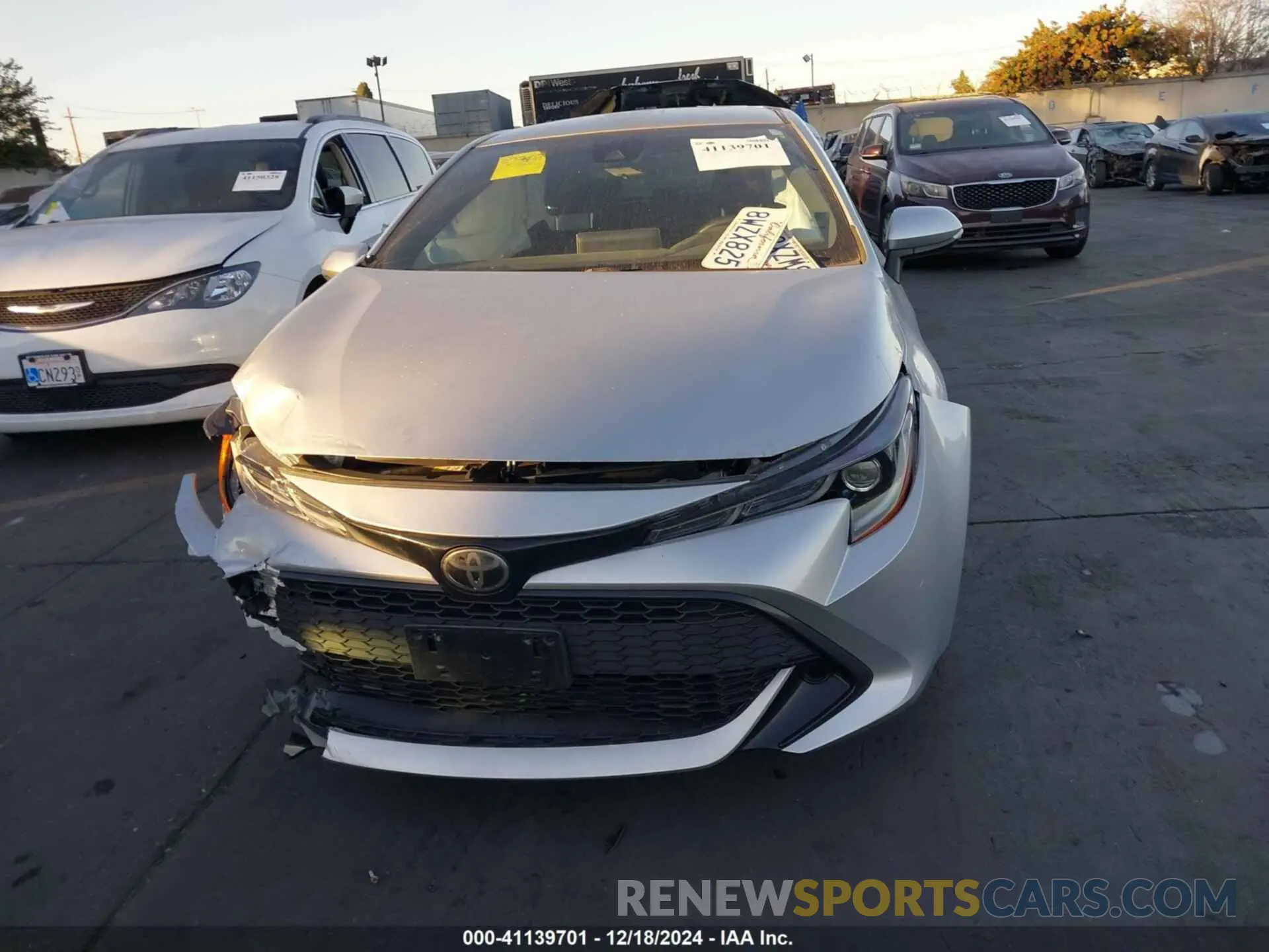 13 Photograph of a damaged car JTNK4RBE6K3047816 TOYOTA COROLLA 2019