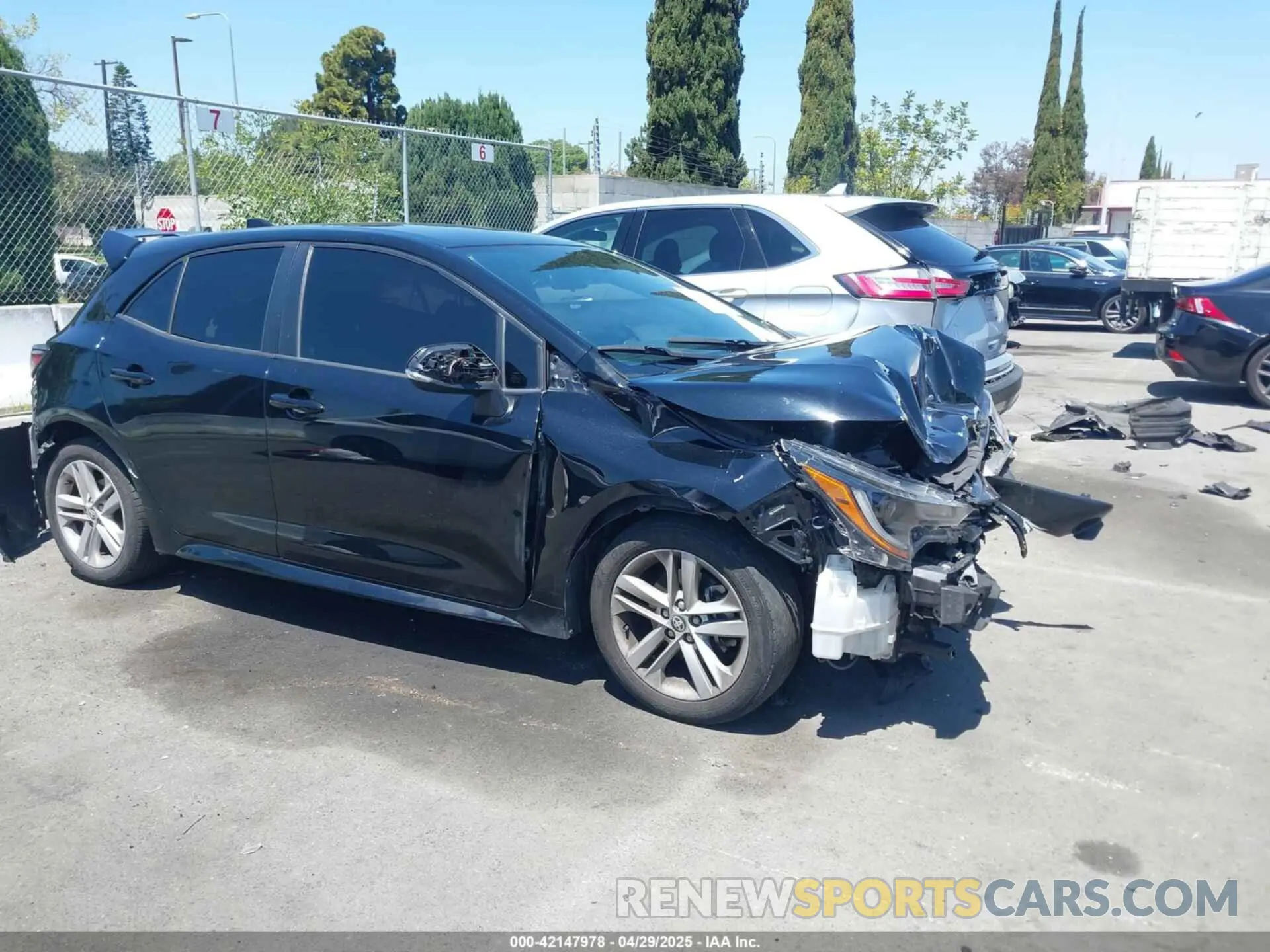1 Photograph of a damaged car JTNK4RBE6K3068987 TOYOTA COROLLA 2019