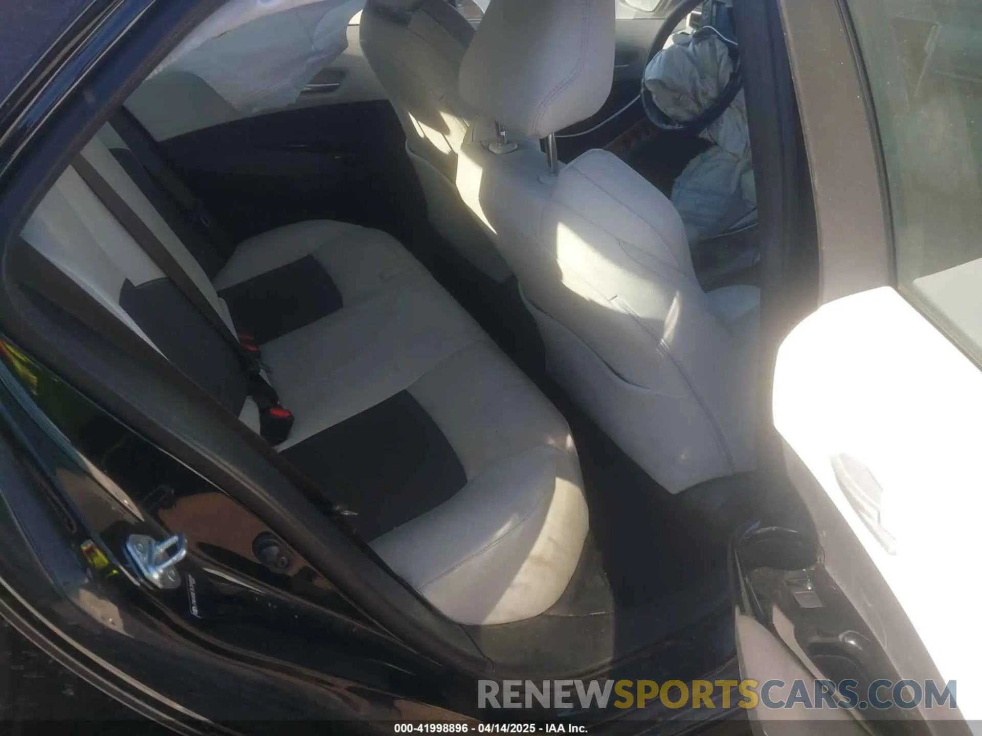 8 Photograph of a damaged car JTNK4RBE7K3044049 TOYOTA COROLLA 2019