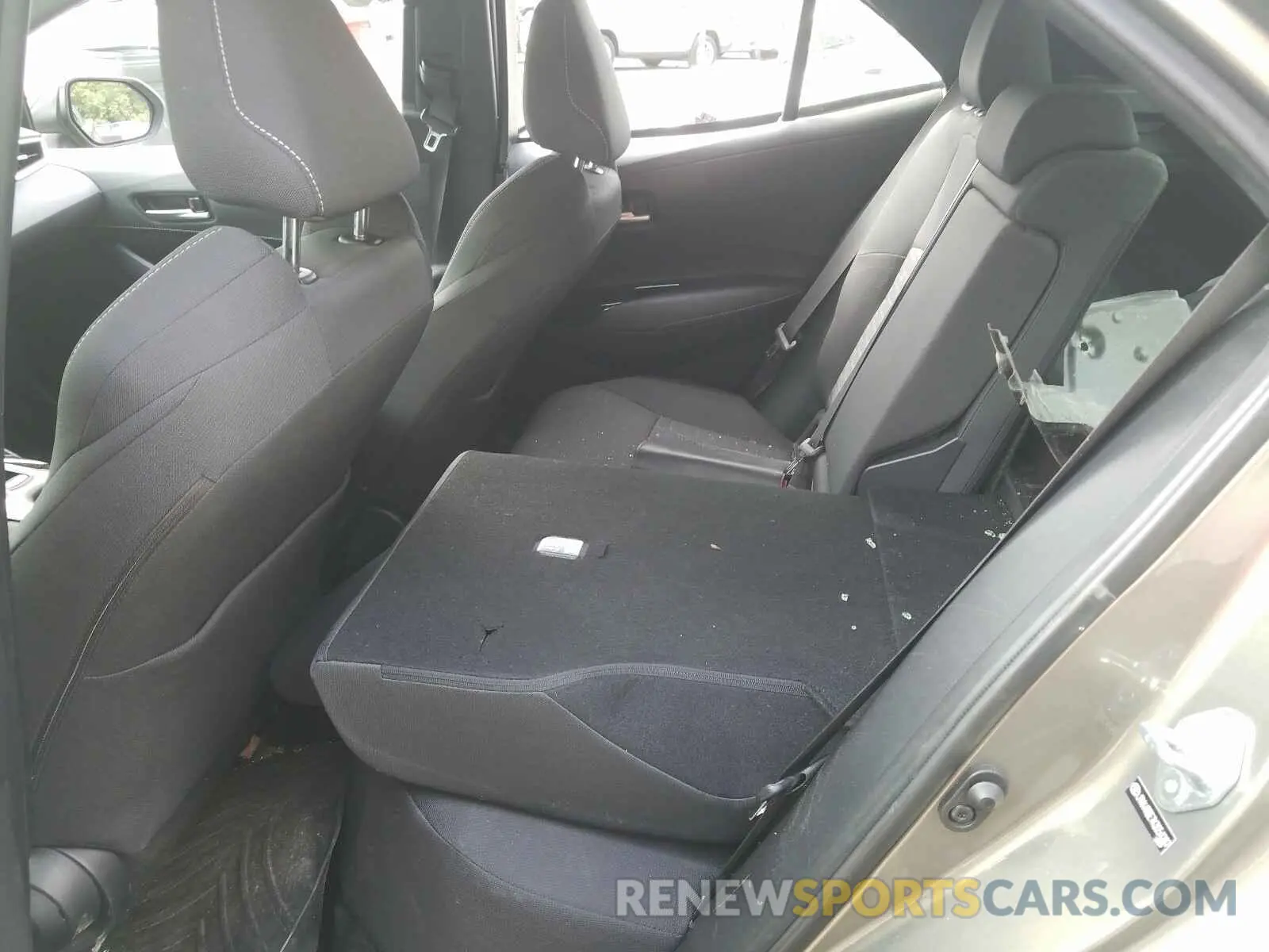 6 Photograph of a damaged car JTNK4RBE7K3054287 TOYOTA COROLLA 2019