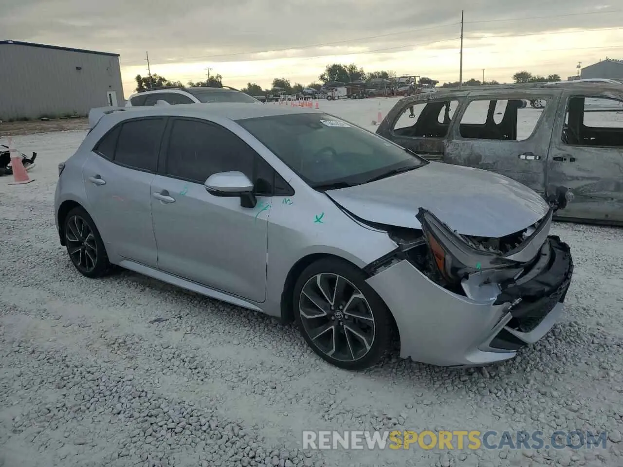 4 Photograph of a damaged car JTNK4RBE8K3004109 TOYOTA COROLLA 2019