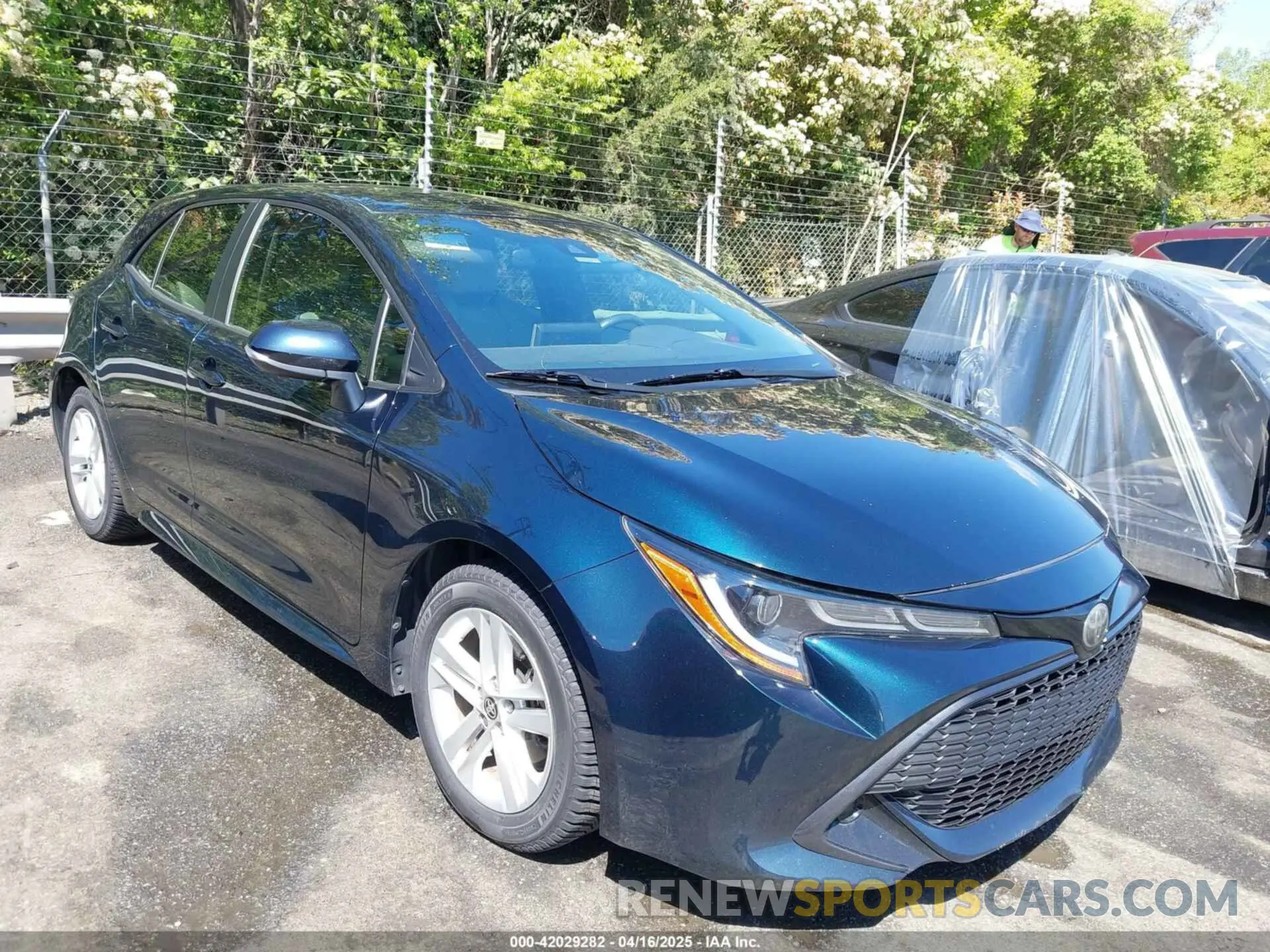 1 Photograph of a damaged car JTNK4RBE8K3013084 TOYOTA COROLLA 2019