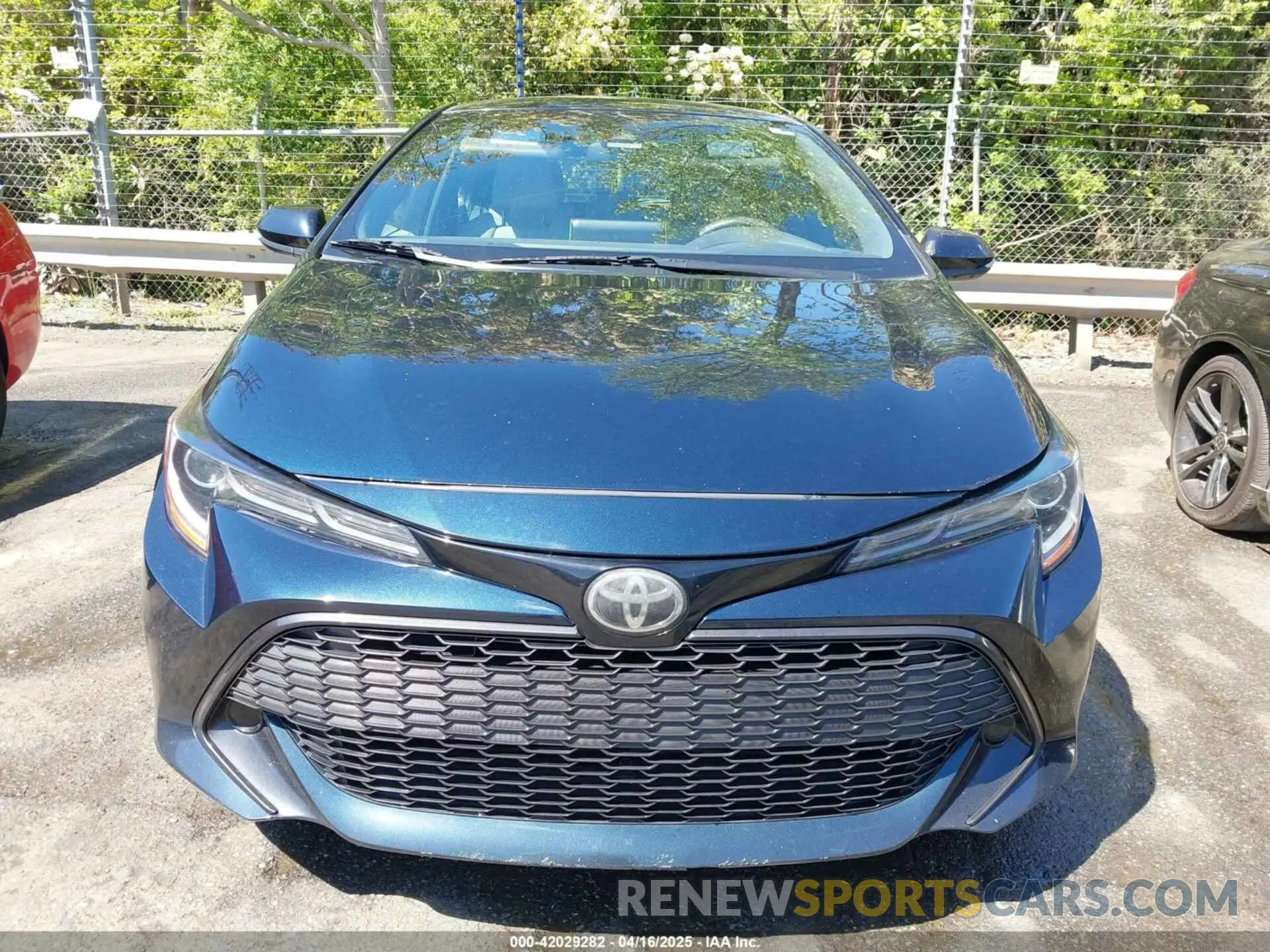 12 Photograph of a damaged car JTNK4RBE8K3013084 TOYOTA COROLLA 2019