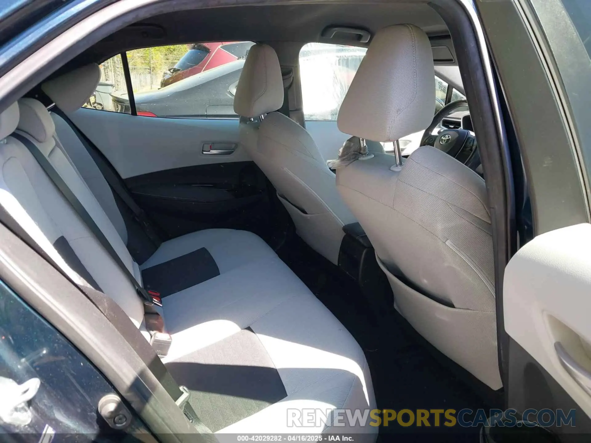 8 Photograph of a damaged car JTNK4RBE8K3013084 TOYOTA COROLLA 2019