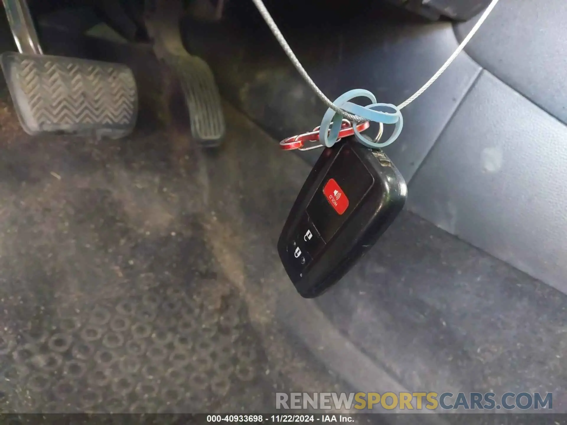 11 Photograph of a damaged car JTNK4RBE9K3009383 TOYOTA COROLLA 2019