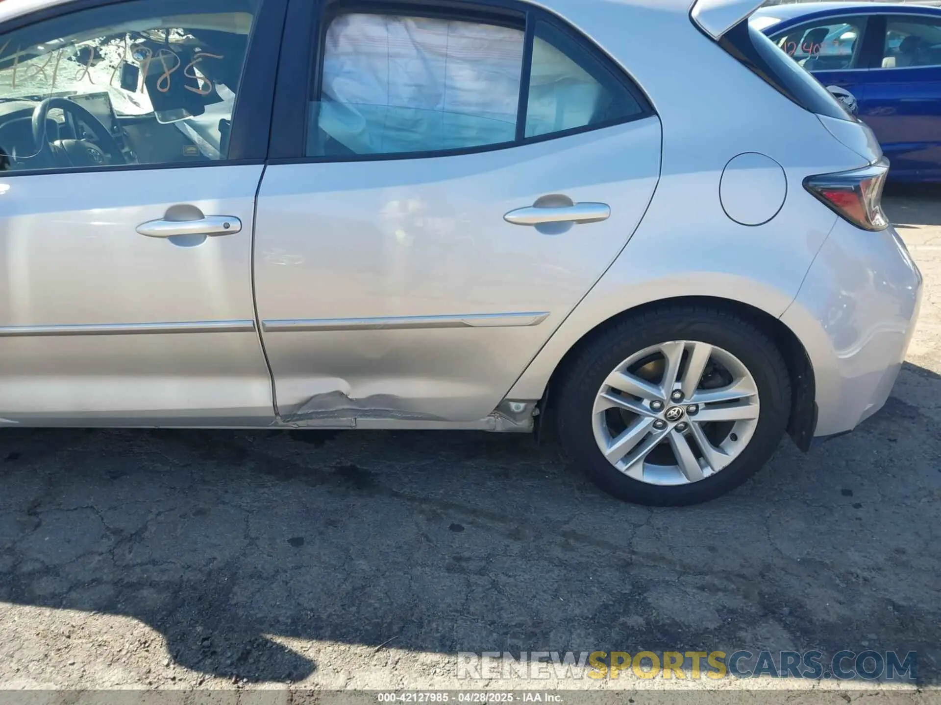 16 Photograph of a damaged car JTNK4RBE9K3037779 TOYOTA COROLLA 2019