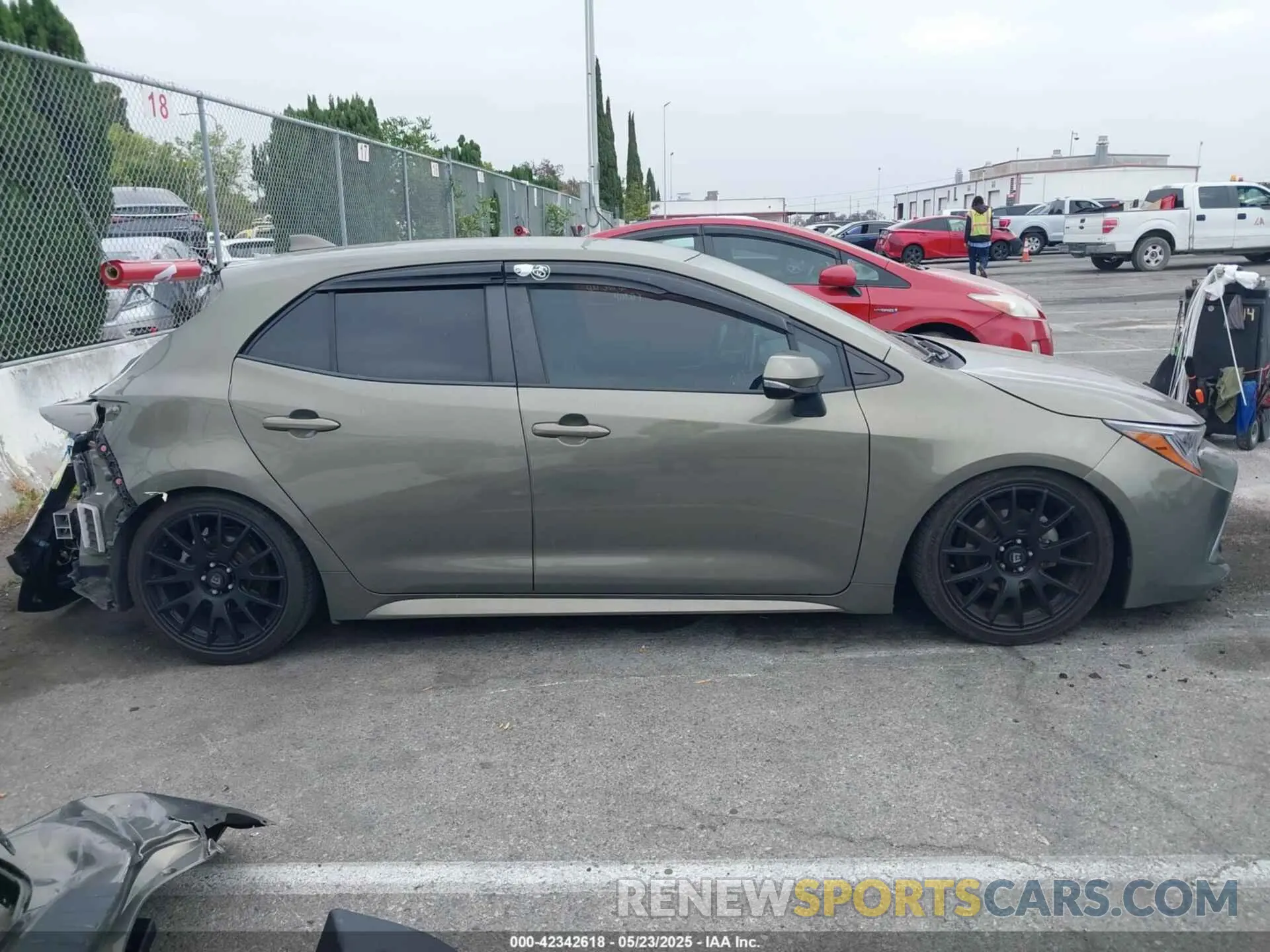 14 Photograph of a damaged car JTNK4RBE9K3042299 TOYOTA COROLLA 2019