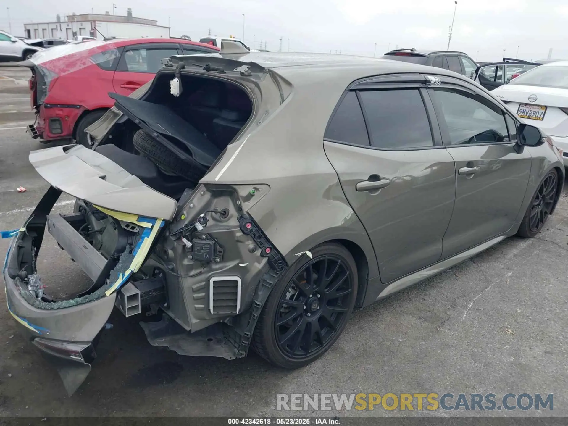 4 Photograph of a damaged car JTNK4RBE9K3042299 TOYOTA COROLLA 2019