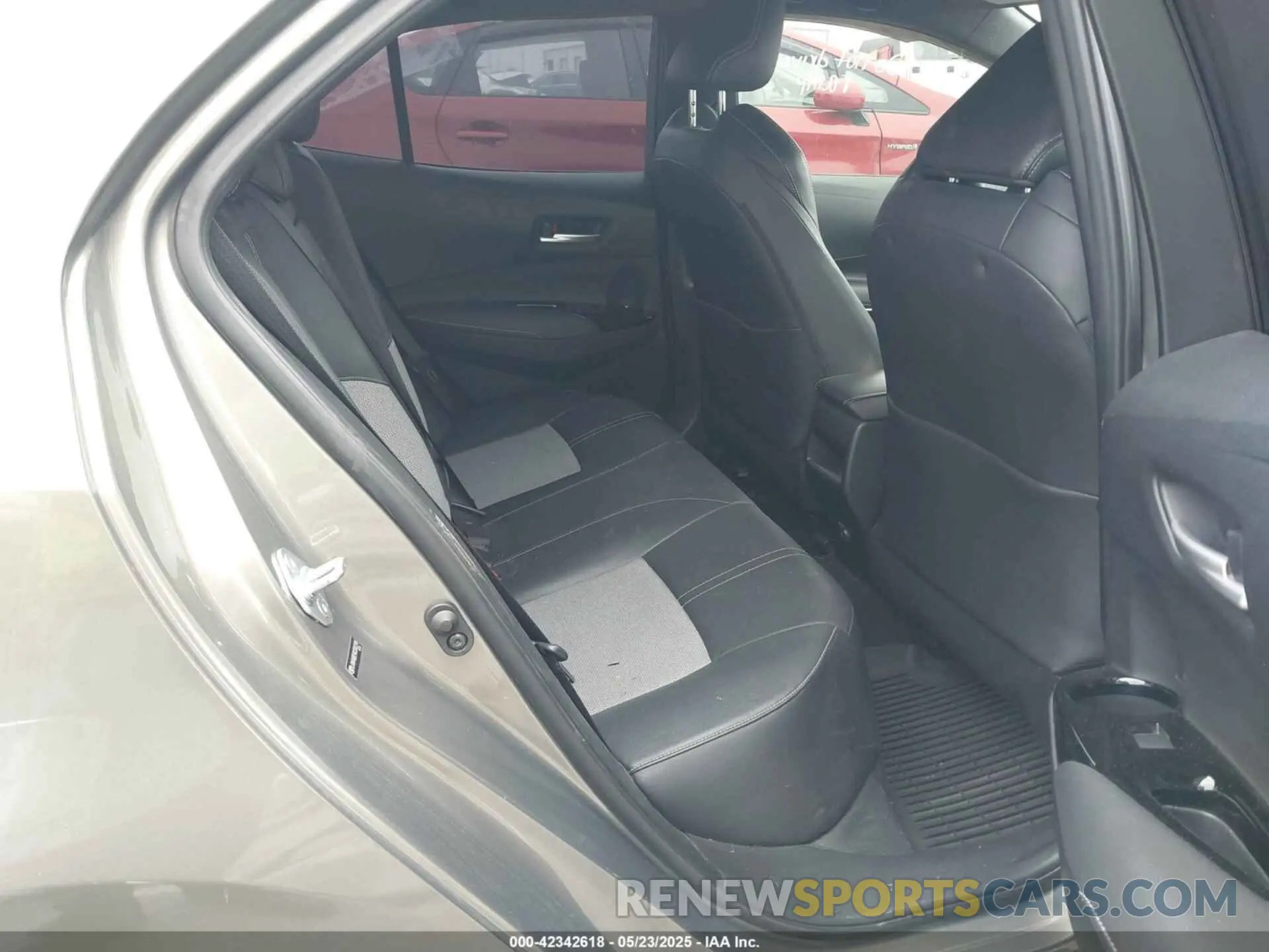 8 Photograph of a damaged car JTNK4RBE9K3042299 TOYOTA COROLLA 2019