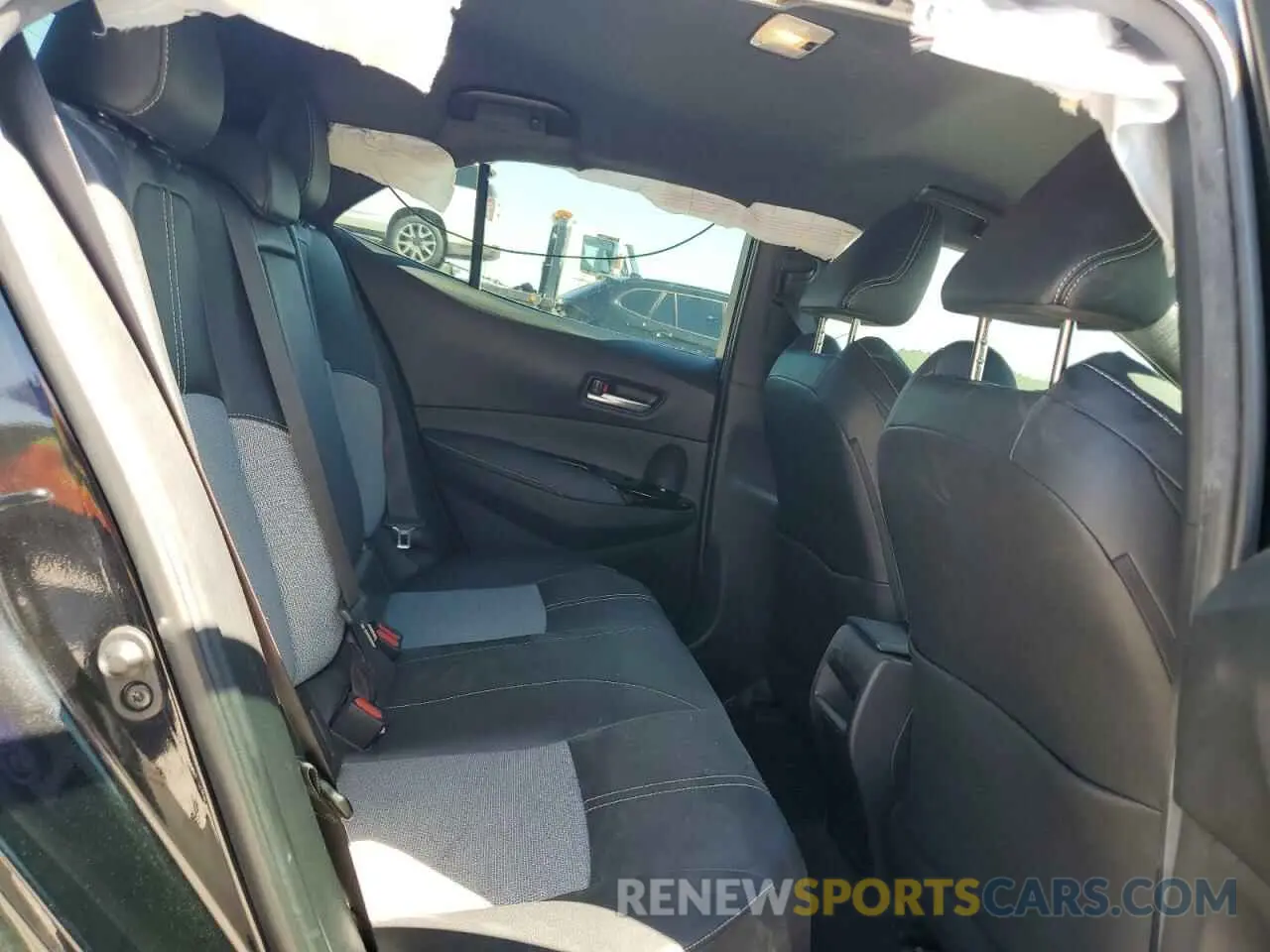 10 Photograph of a damaged car JTNK4RBE9K3054100 TOYOTA COROLLA 2019