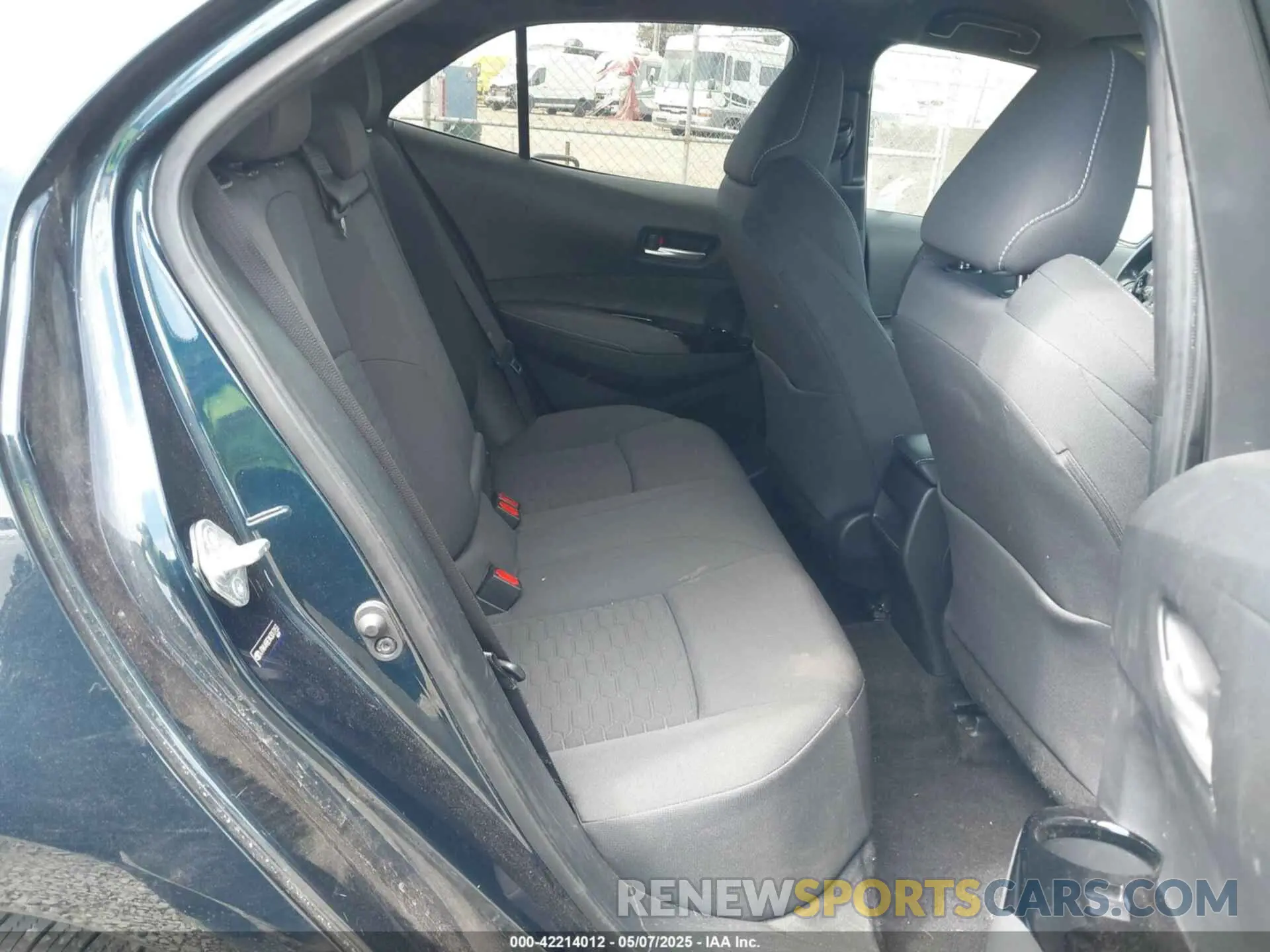 8 Photograph of a damaged car JTNK4RBEXK3017153 TOYOTA COROLLA 2019