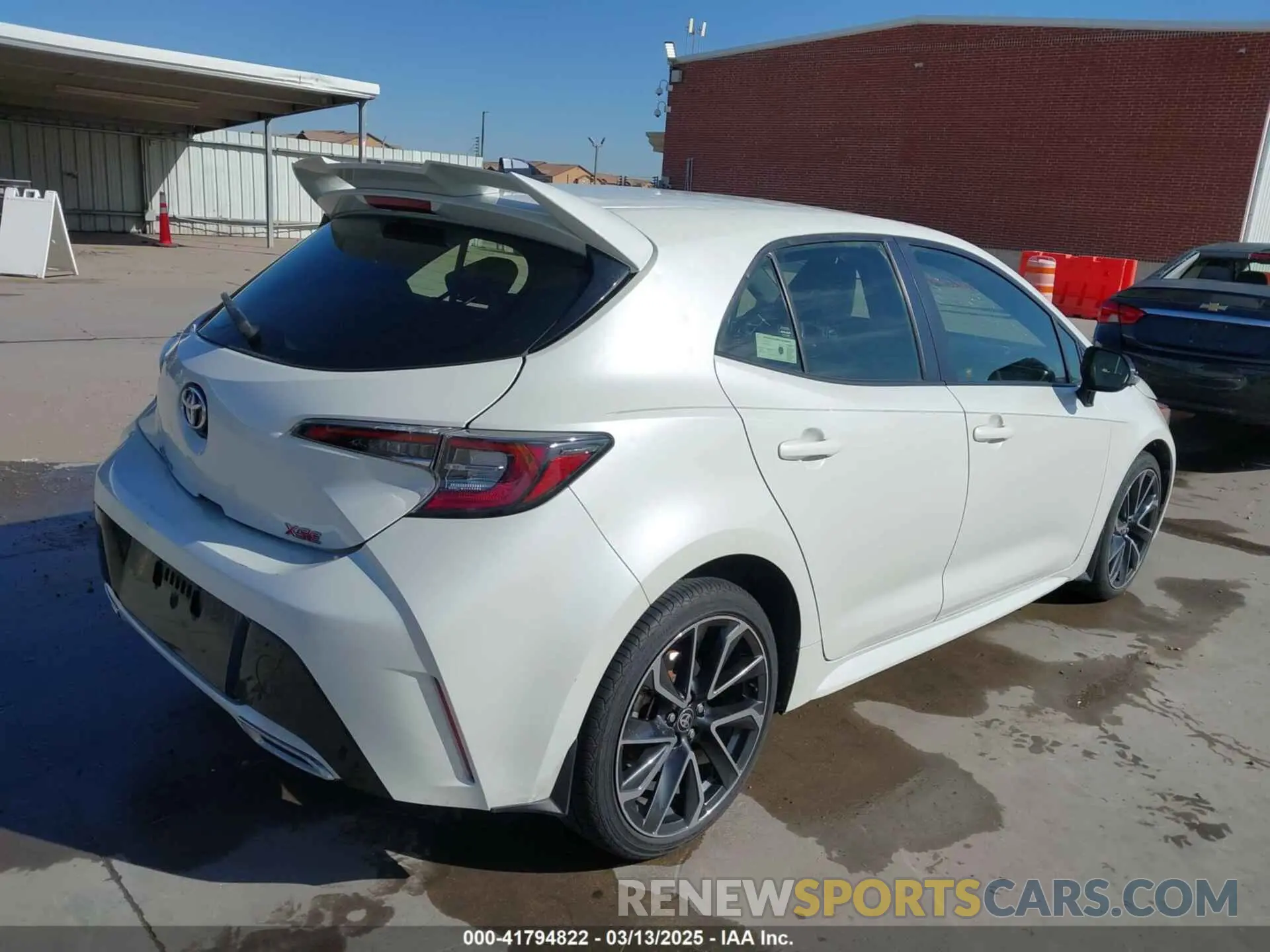 4 Photograph of a damaged car JTNK4RBEXK3059838 TOYOTA COROLLA 2019