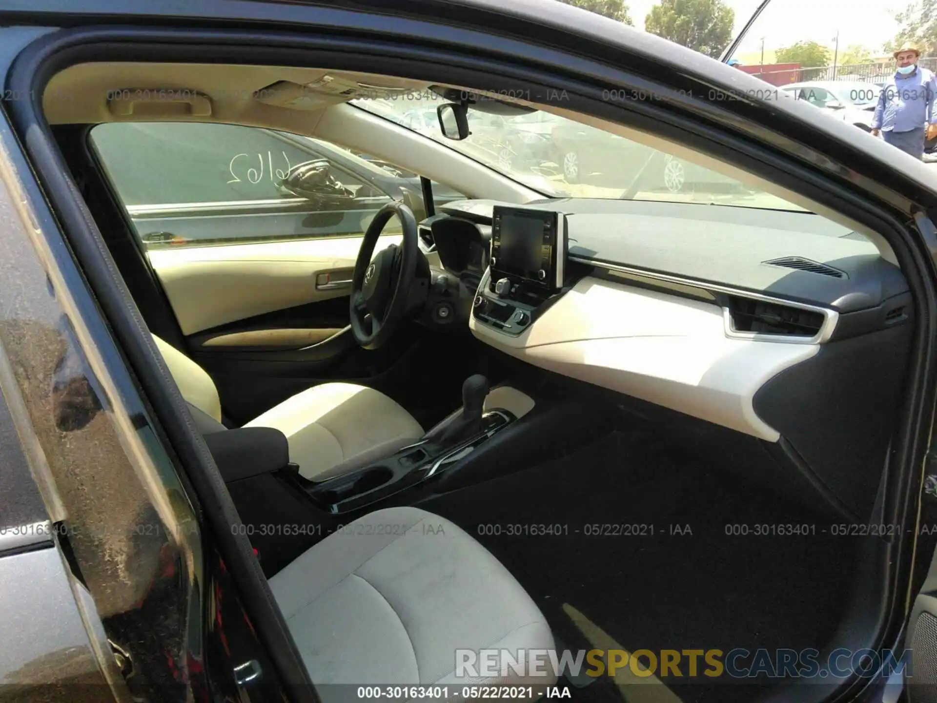 5 Photograph of a damaged car 00000000000057098 TOYOTA COROLLA 2020