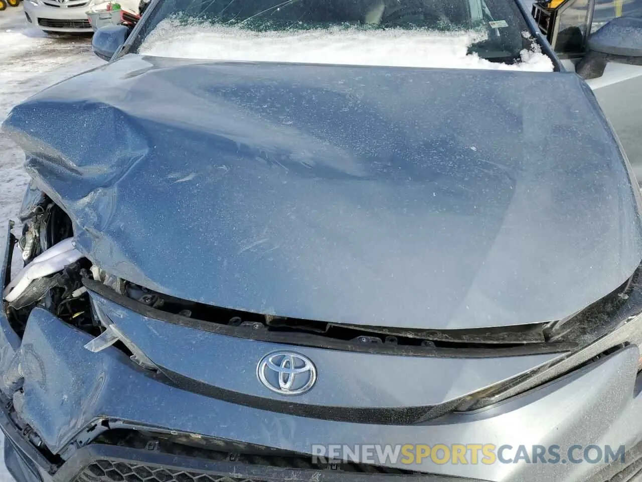 11 Photograph of a damaged car 5YFB4RBE0LP020852 TOYOTA COROLLA 2020