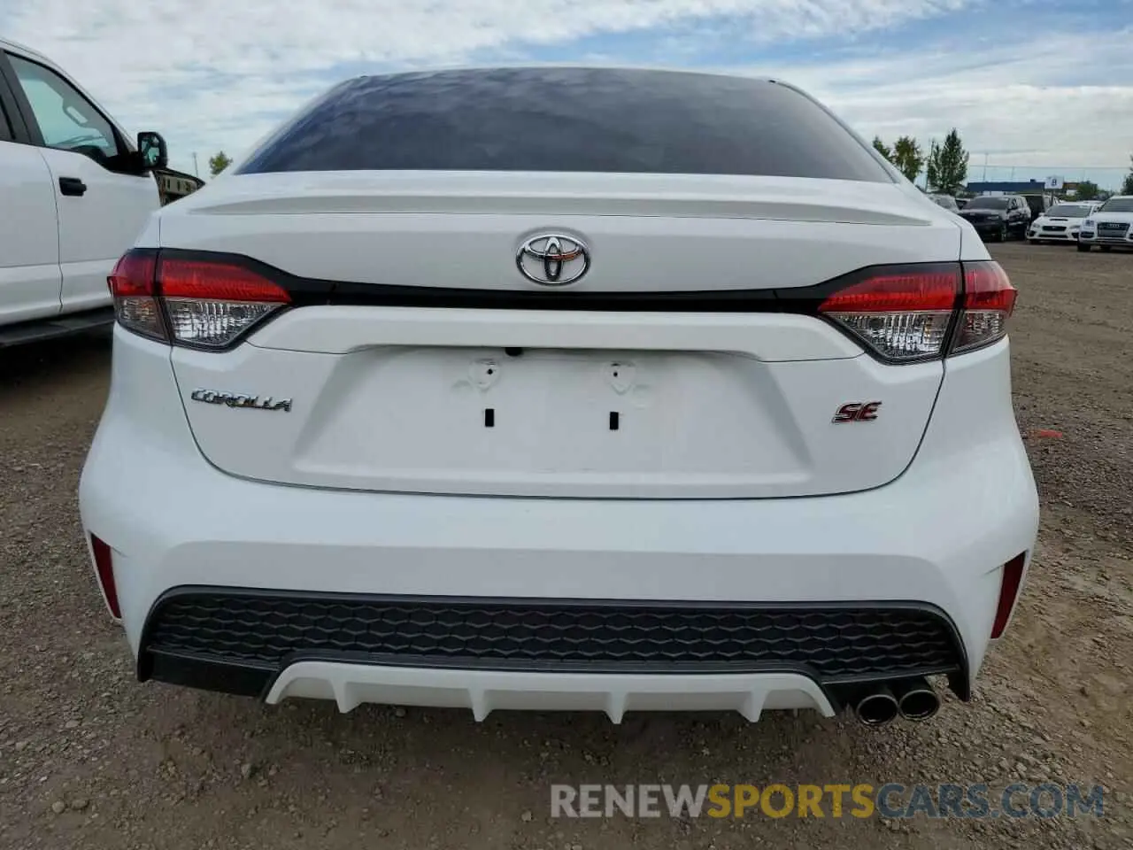 6 Photograph of a damaged car 5YFB4RBE3LP006167 TOYOTA COROLLA 2020