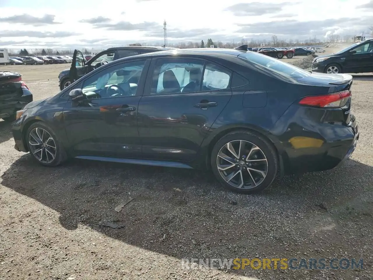 2 Photograph of a damaged car 5YFB4RBE3LP008016 TOYOTA COROLLA 2020