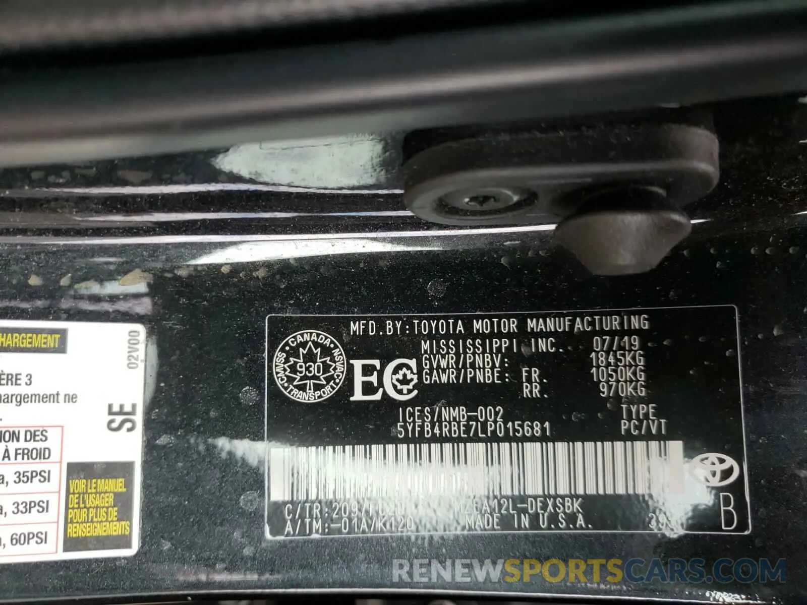 10 Photograph of a damaged car 5YFB4RBE7LP015681 TOYOTA COROLLA 2020