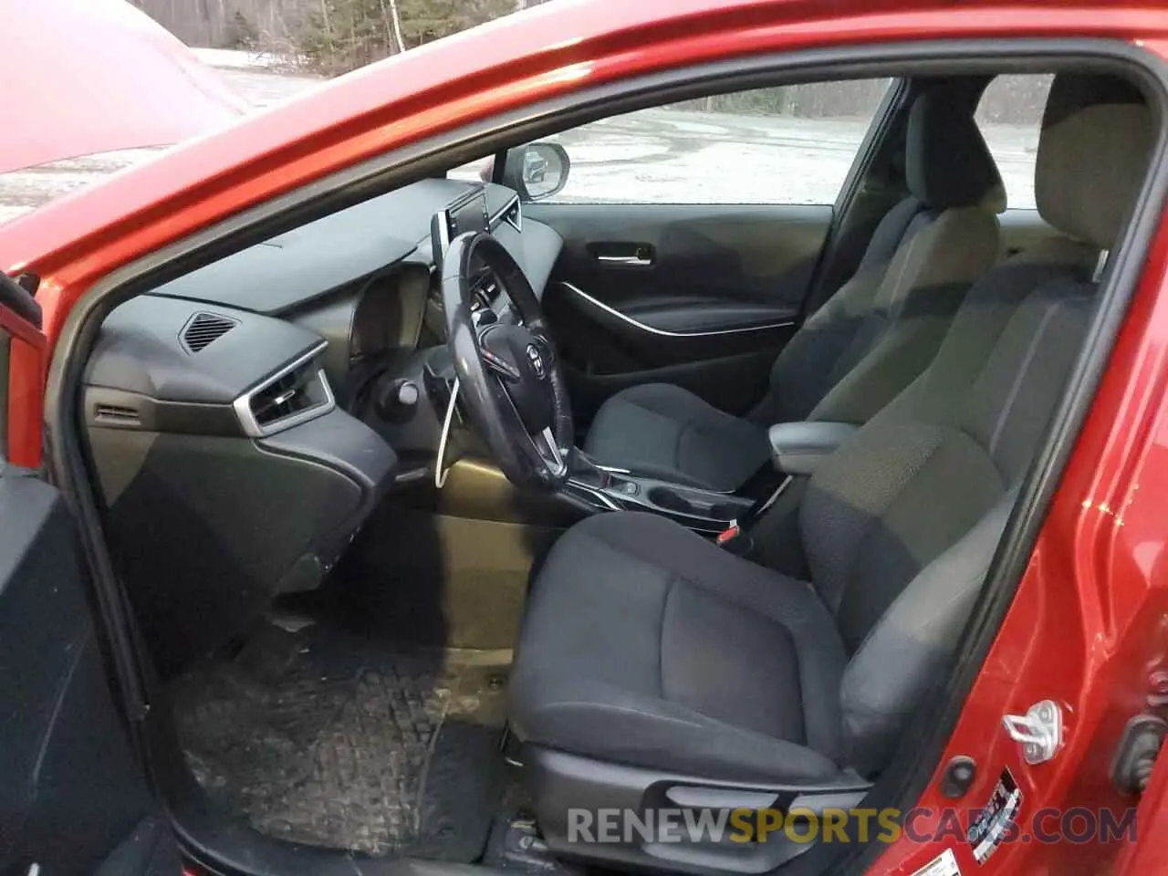 7 Photograph of a damaged car 5YFB4RBE8LP007850 TOYOTA COROLLA 2020