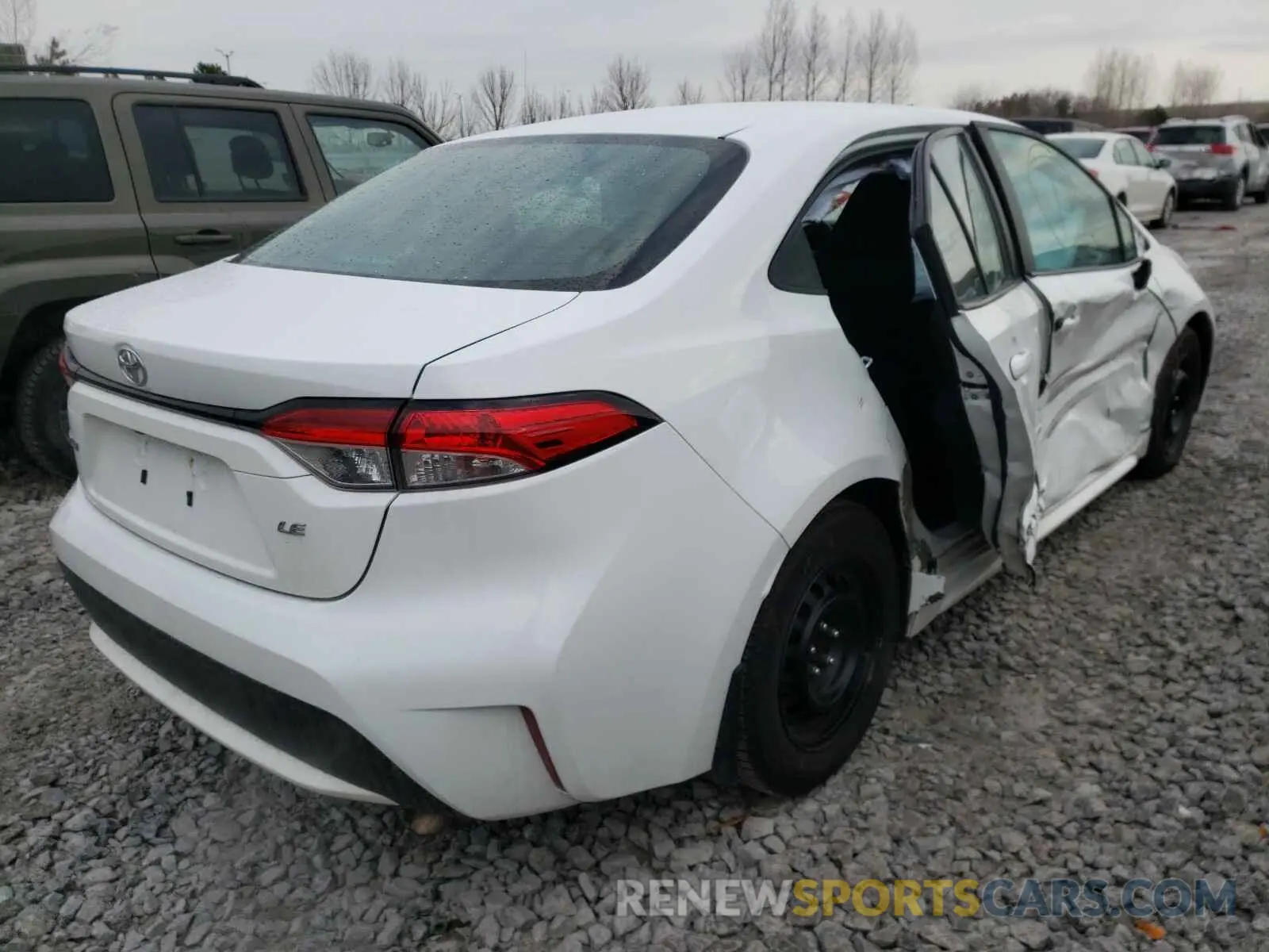 4 Photograph of a damaged car 5YFBPRBE1LP021662 TOYOTA COROLLA 2020