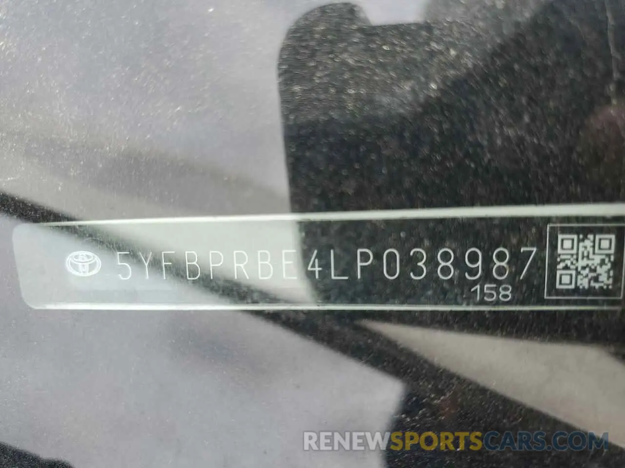 12 Photograph of a damaged car 5YFBPRBE4LP038987 TOYOTA COROLLA 2020