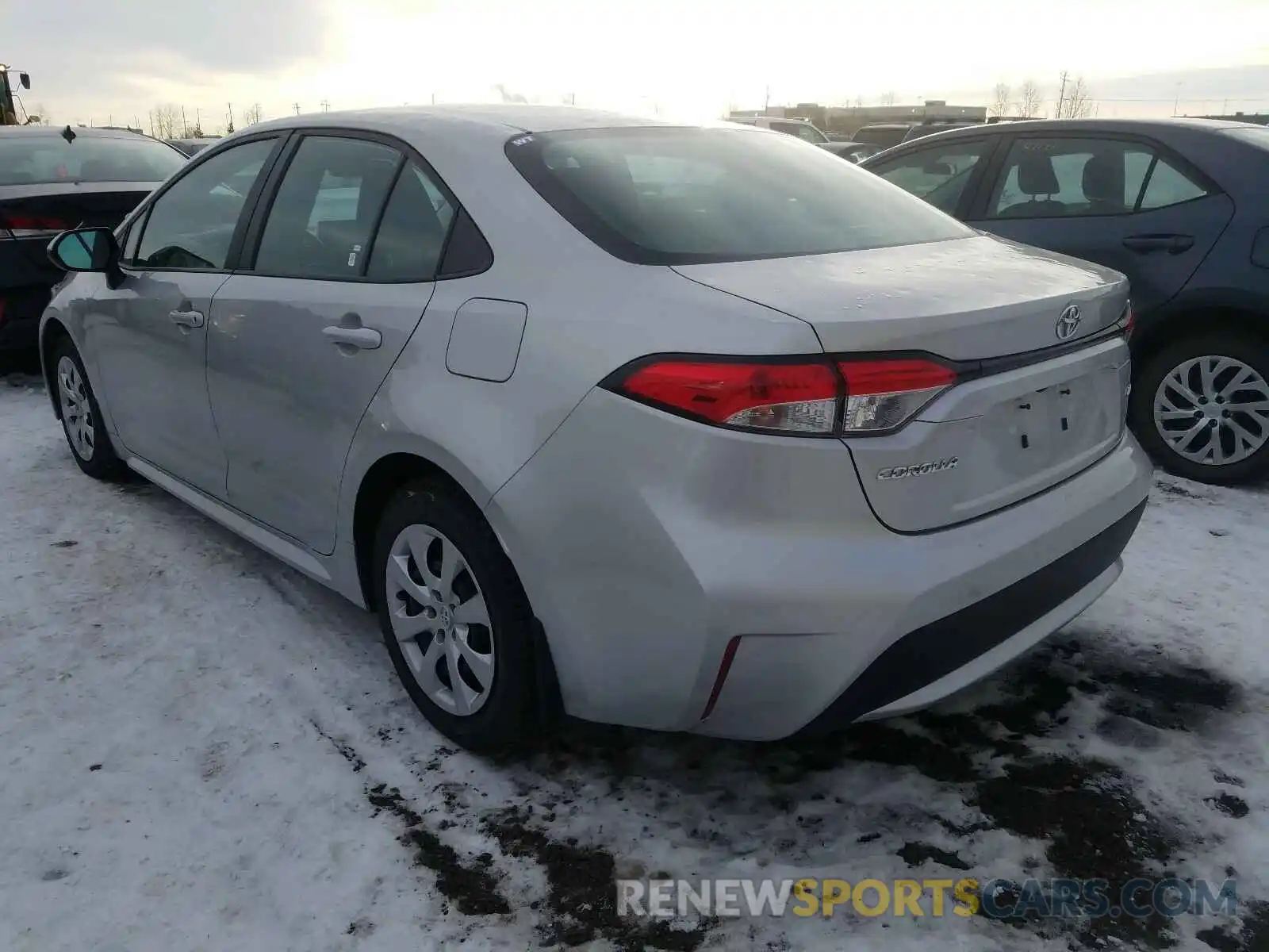 3 Photograph of a damaged car 5YFBPRBE5LP012317 TOYOTA COROLLA 2020