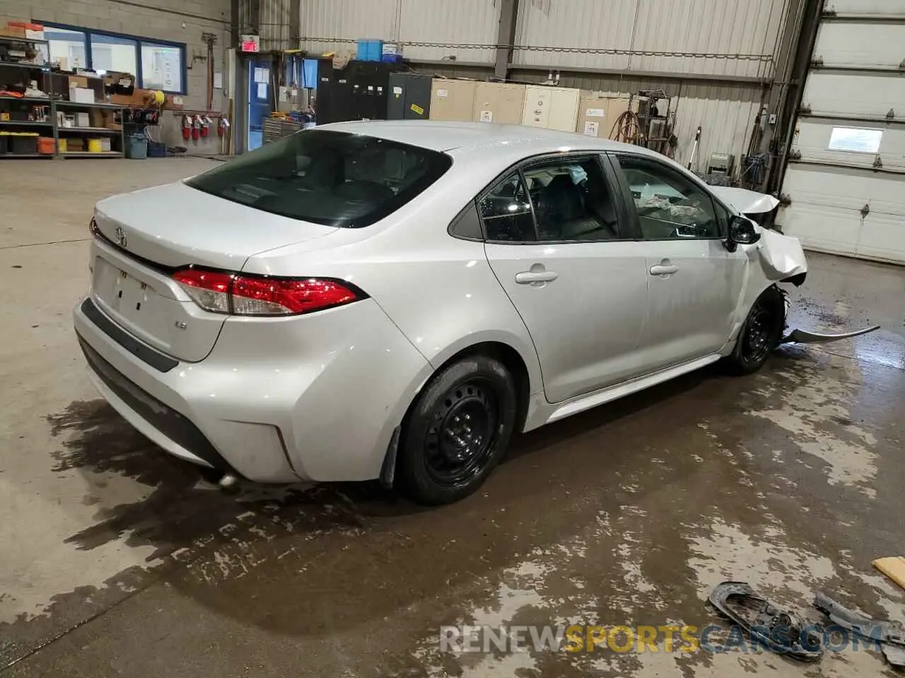 3 Photograph of a damaged car 5YFBPRBE6LP010897 TOYOTA COROLLA 2020
