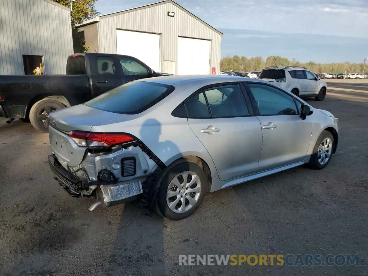 3 Photograph of a damaged car 5YFBPRBE6LP128013 TOYOTA COROLLA 2020