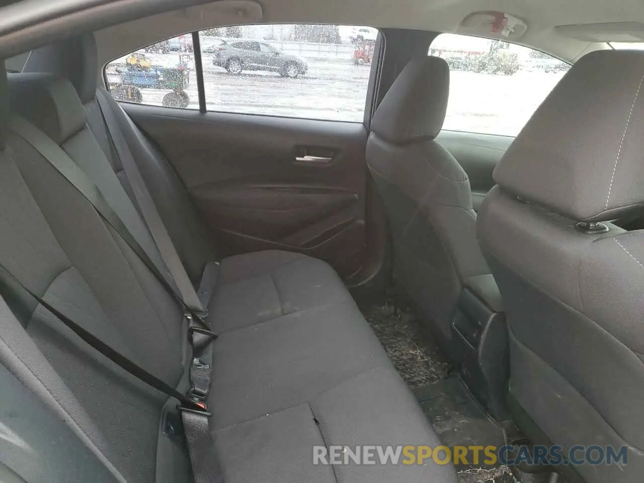 10 Photograph of a damaged car 5YFBPRBE7LP051457 TOYOTA COROLLA 2020