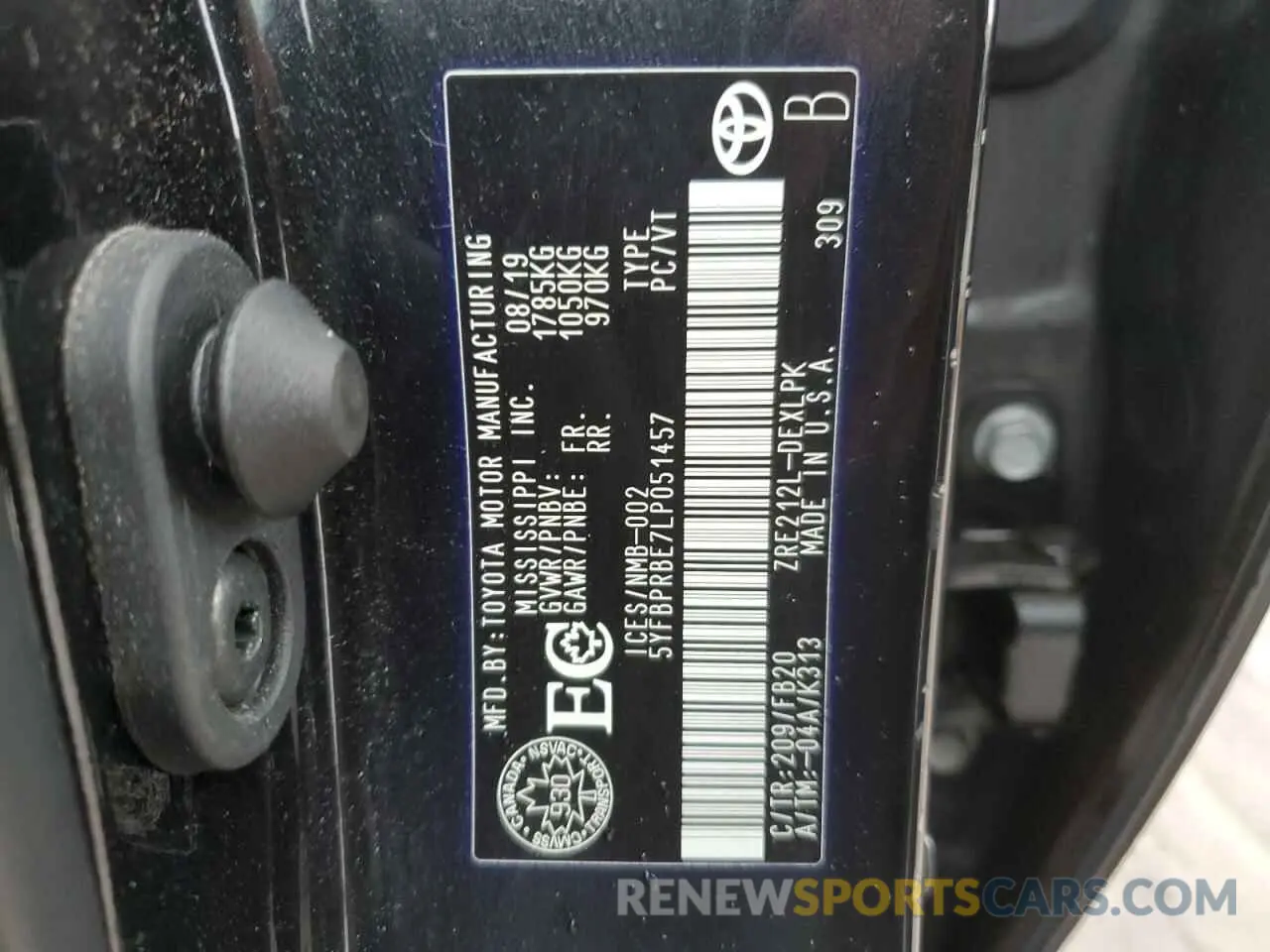 12 Photograph of a damaged car 5YFBPRBE7LP051457 TOYOTA COROLLA 2020