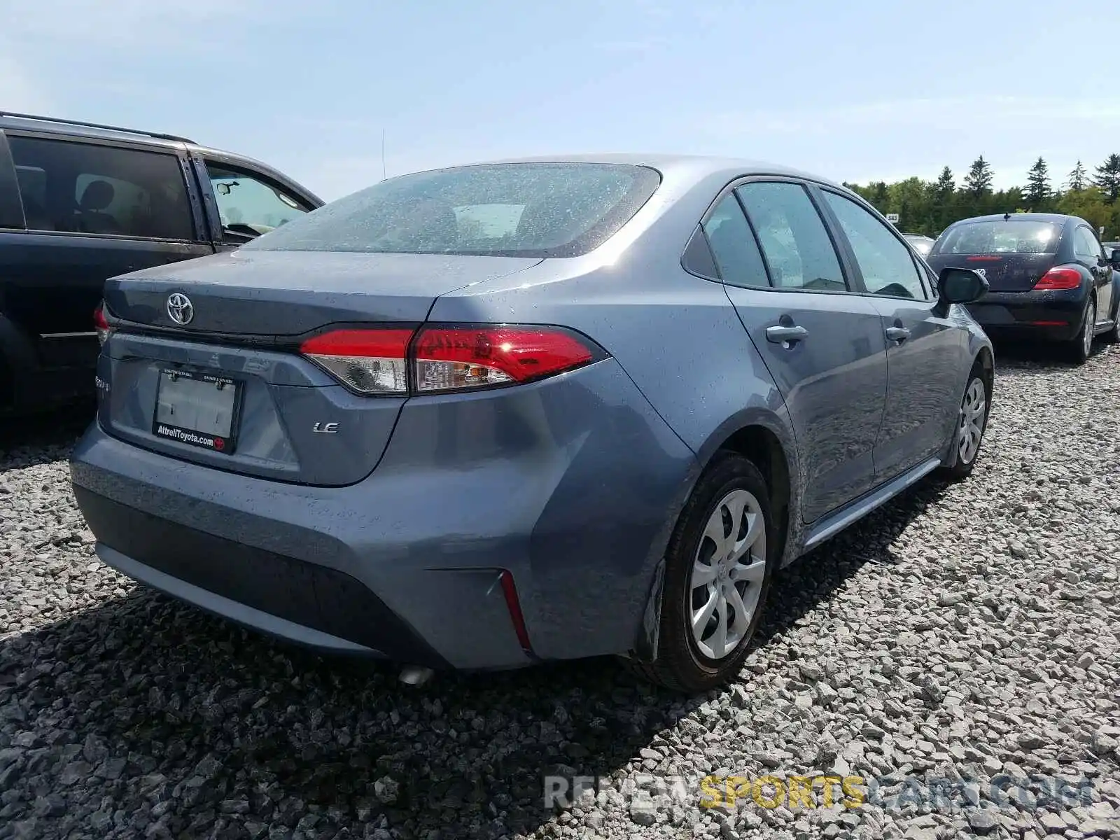 4 Photograph of a damaged car 5YFBPRBE7LP117697 TOYOTA COROLLA 2020