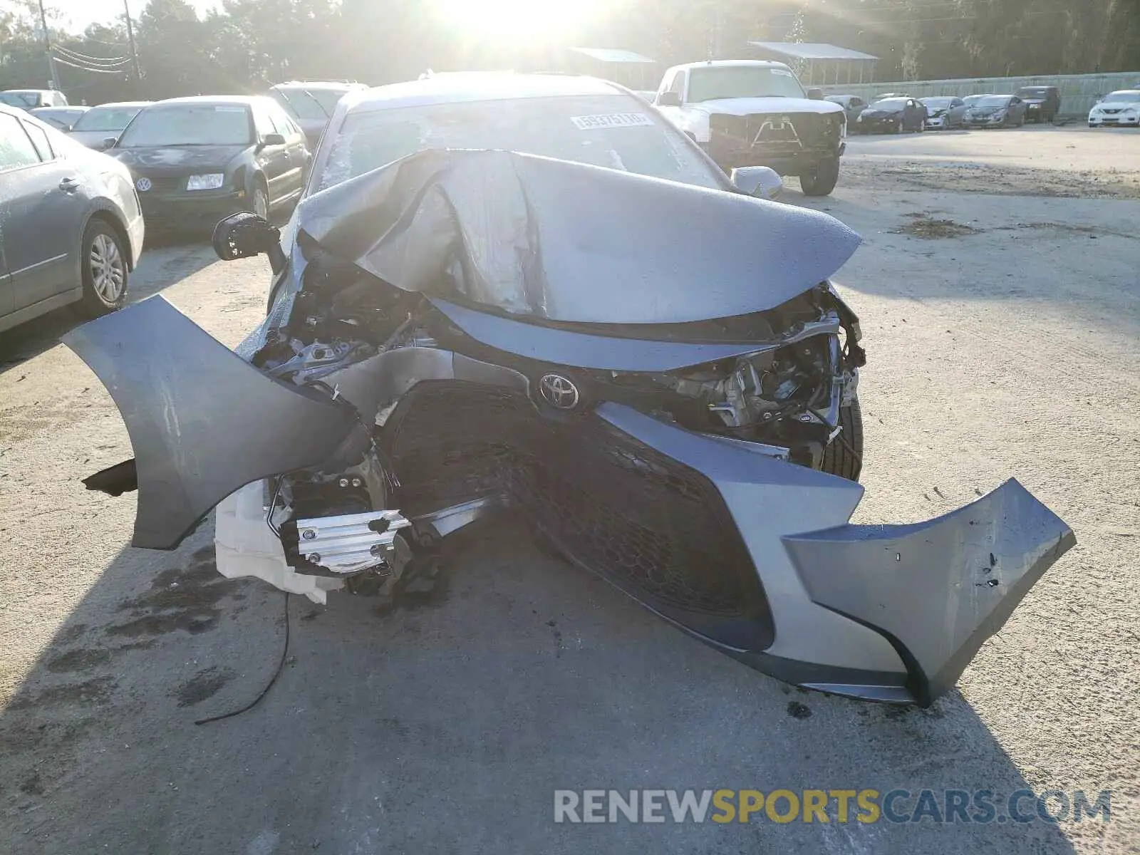 7 Photograph of a damaged car 5YFDPRAE1LP054395 TOYOTA COROLLA 2020