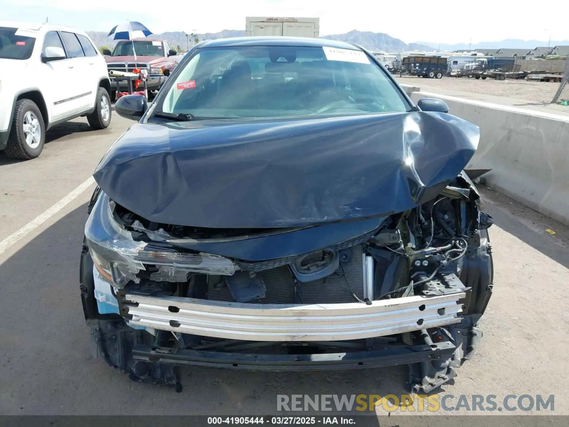 6 Photograph of a damaged car 5YFDPRAE2LP073568 TOYOTA COROLLA 2020