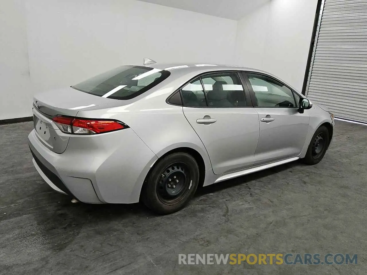3 Photograph of a damaged car 5YFDPRAE2LP102700 TOYOTA COROLLA 2020