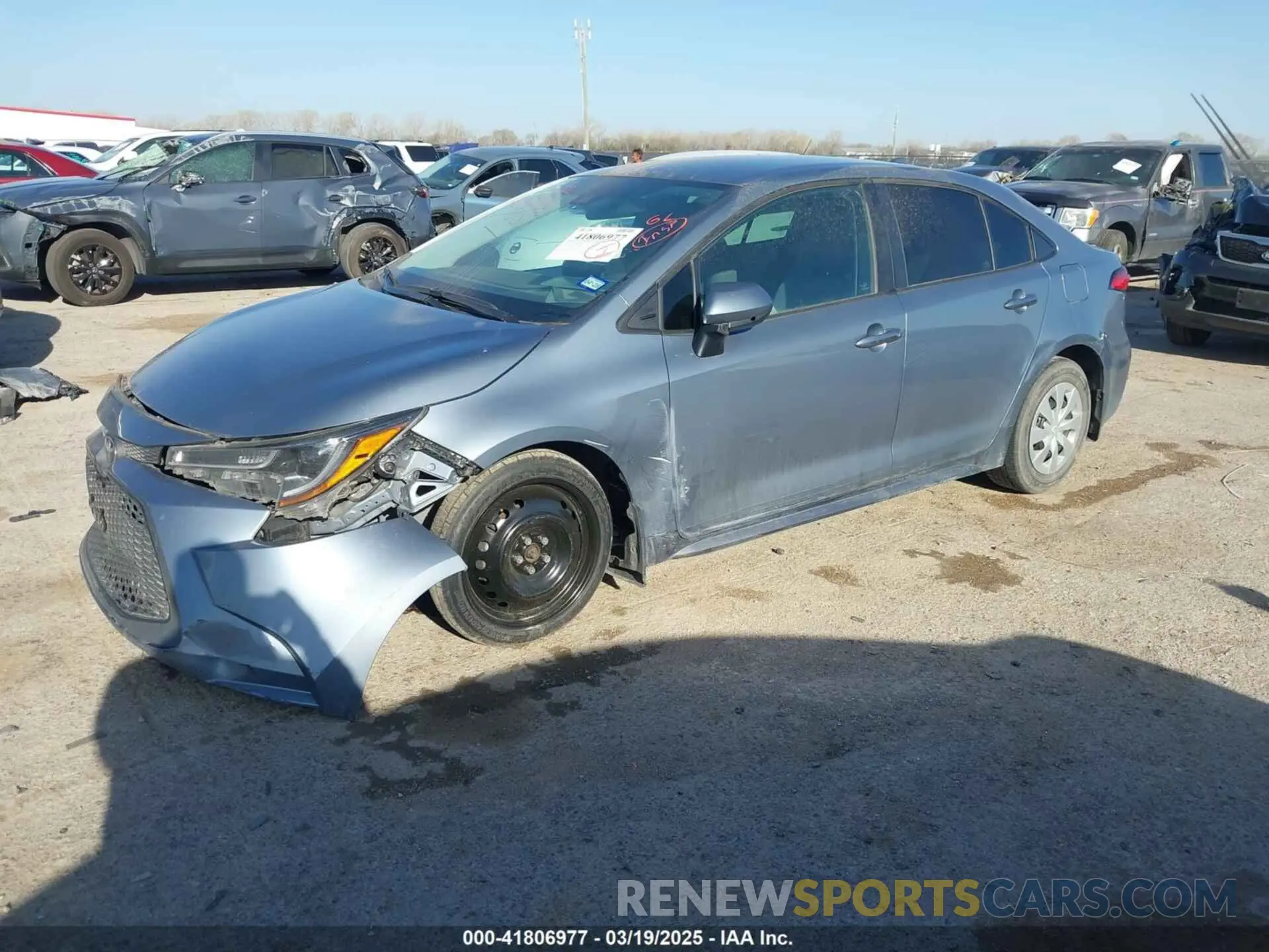 2 Photograph of a damaged car 5YFDPRAE2LP129573 TOYOTA COROLLA 2020