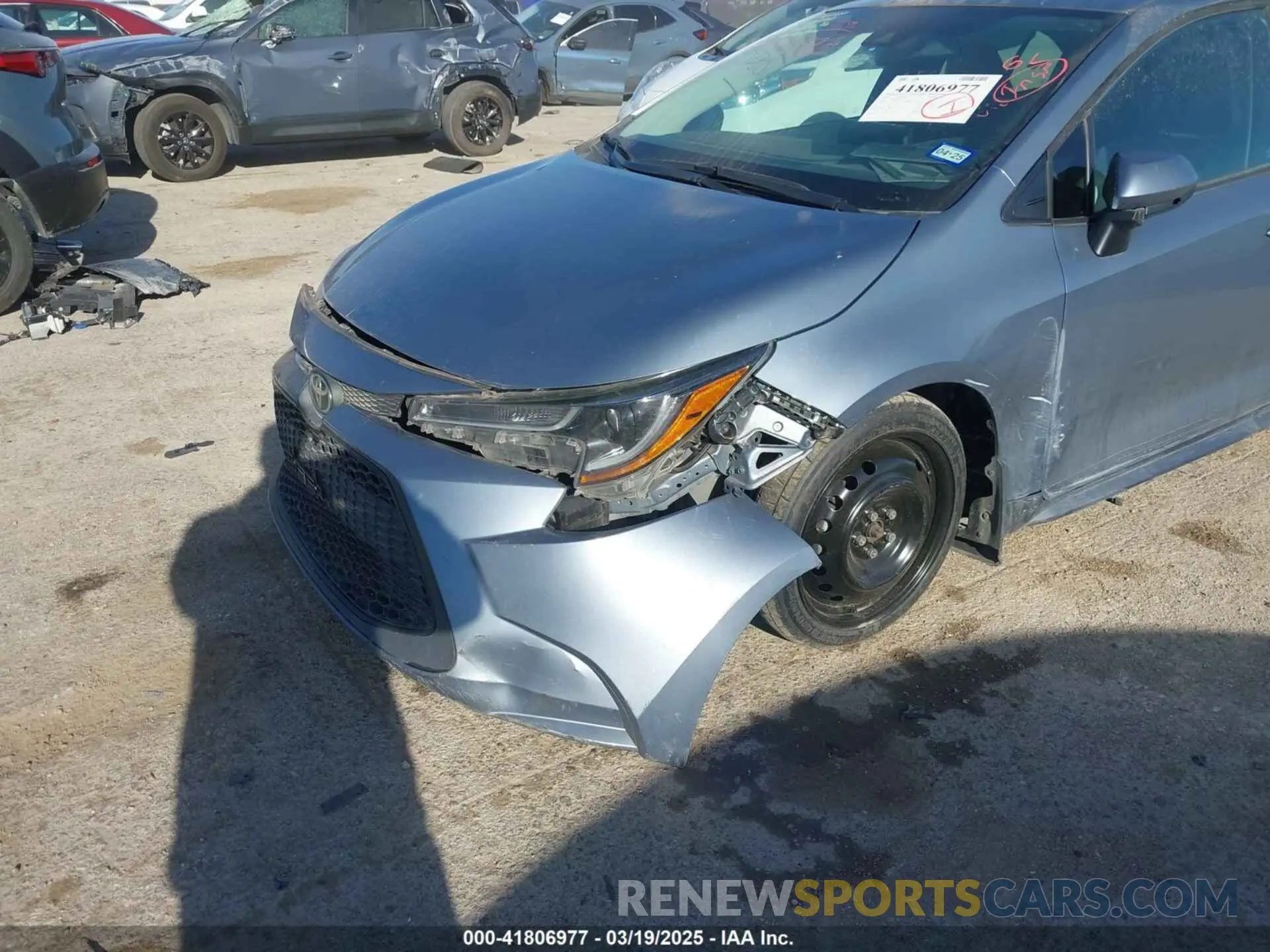 6 Photograph of a damaged car 5YFDPRAE2LP129573 TOYOTA COROLLA 2020